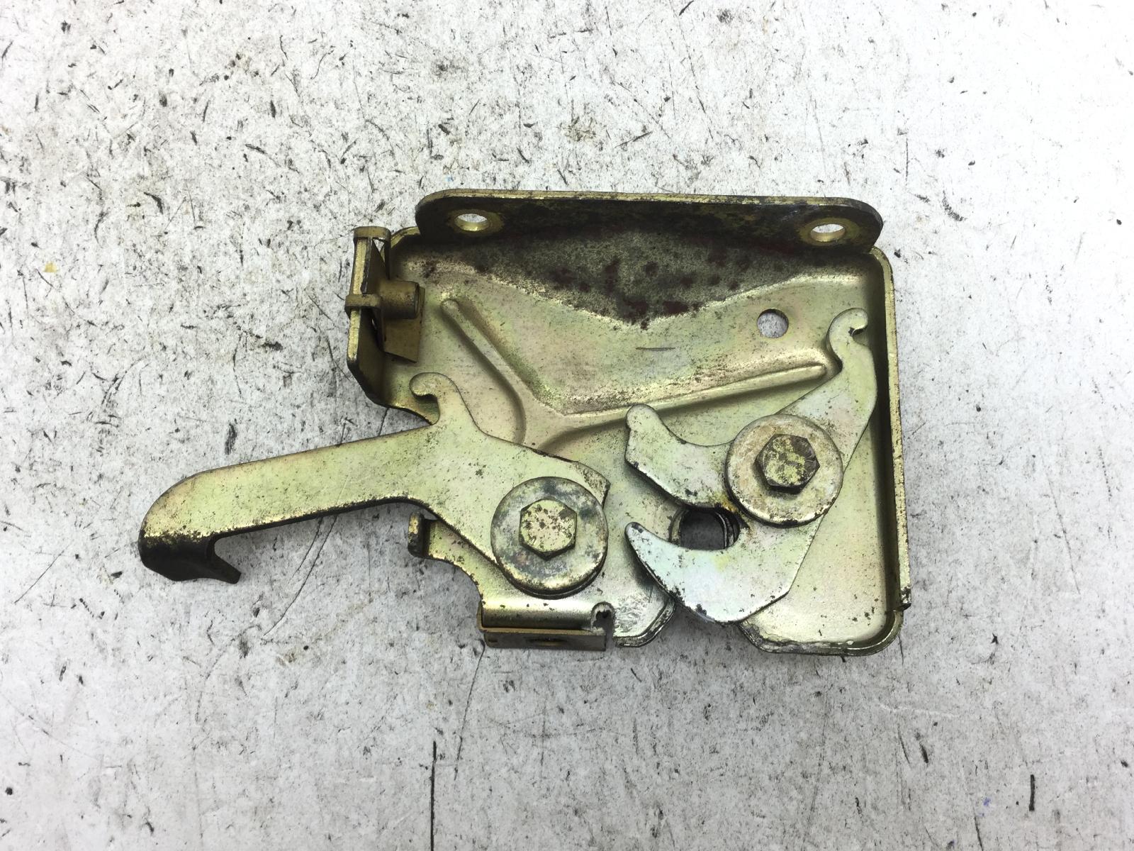 Piaggio sfera 50 gancio apertura chiusura sella saddle 1991 1993 nsl1t