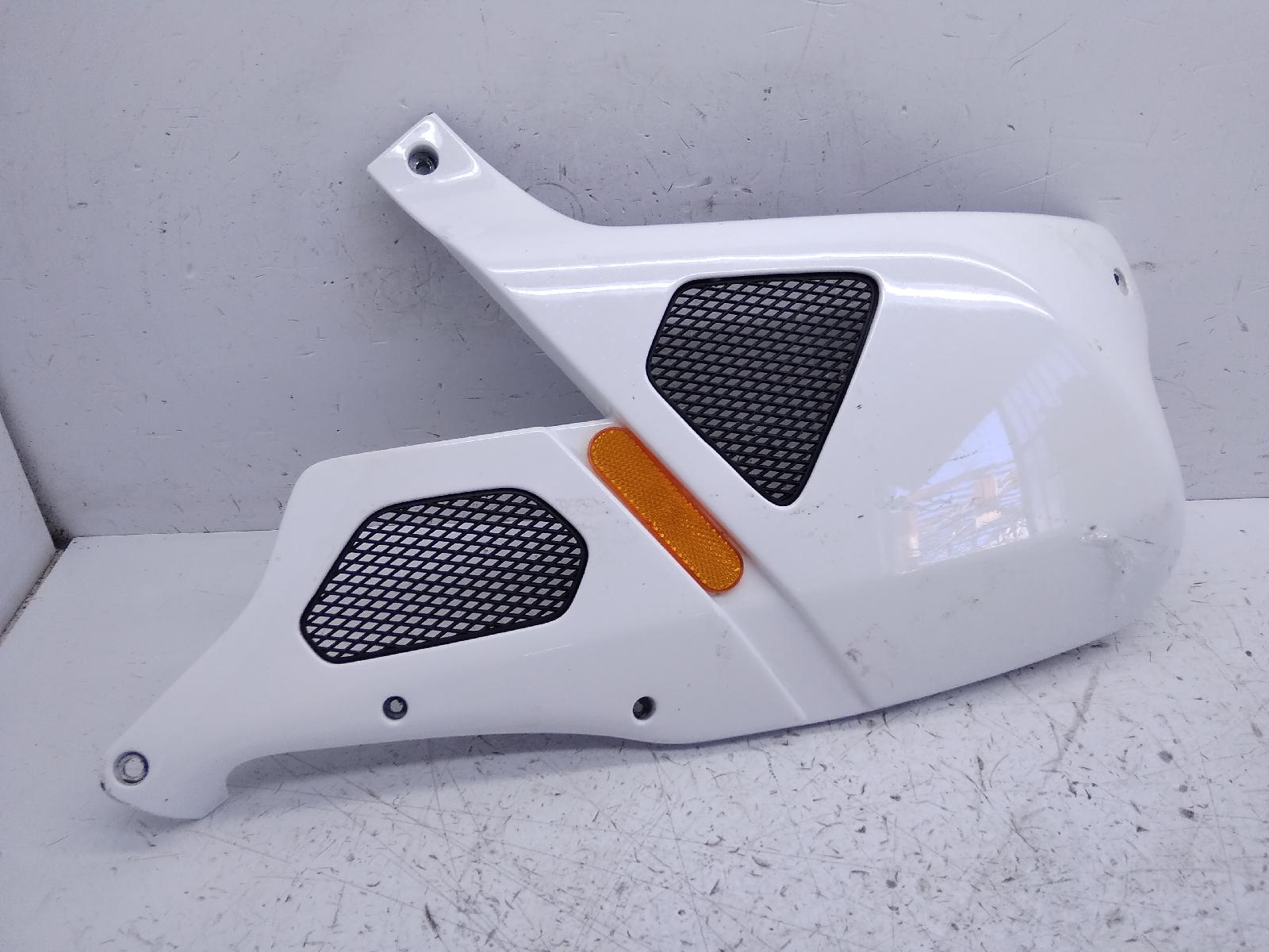 Gilera dna 50 carena fianchetto sinistro * attacco rotto 2005 2007 pc2700003