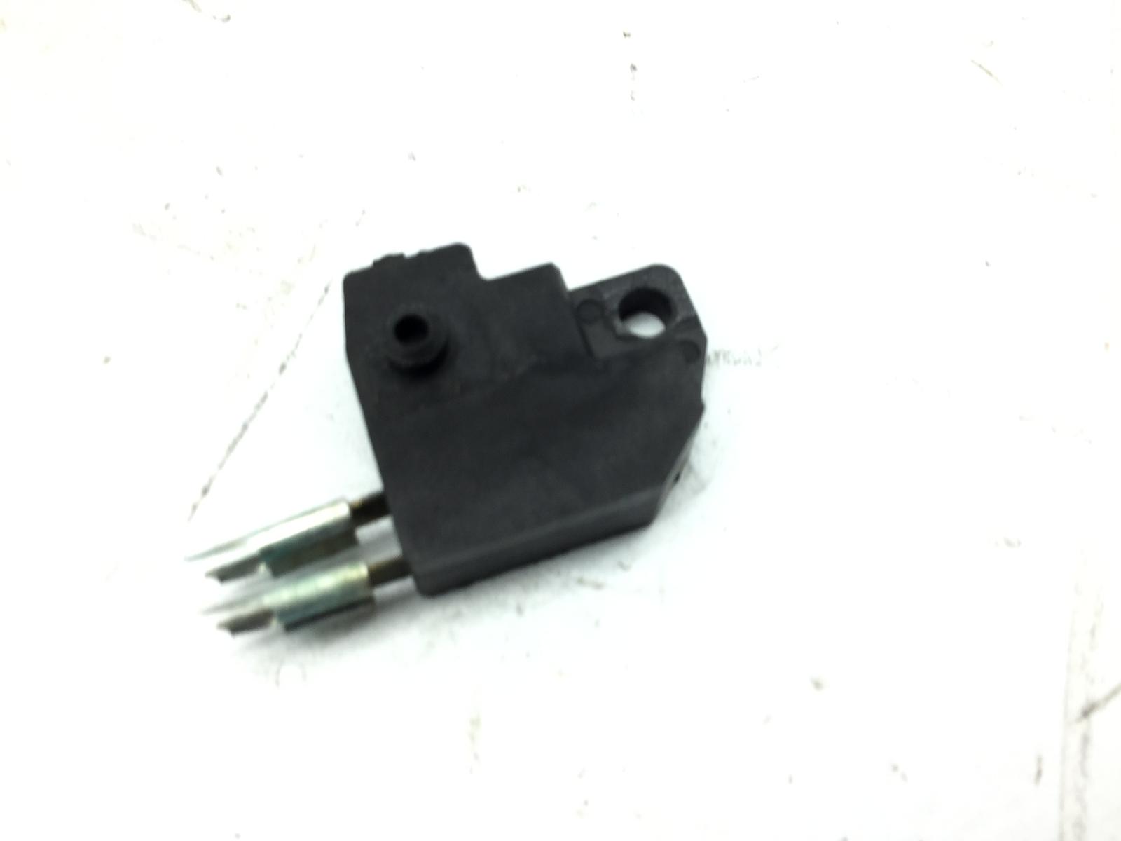 Sym symphony sr 50 sensore pulsante stop freno anteriore destro 2010 2010 az05w1bx