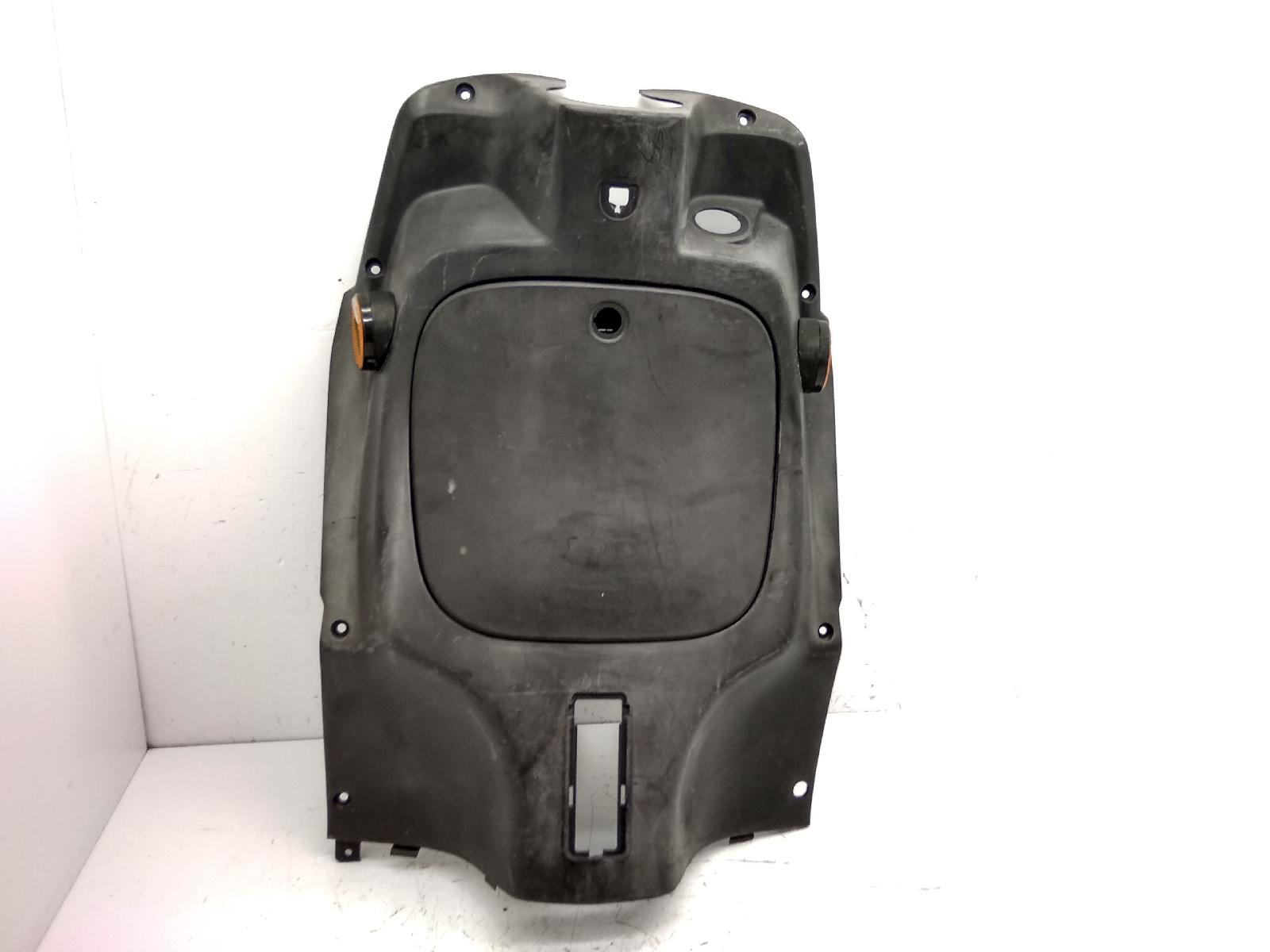 Sym symphony sr 50 carena controscudo retroscudo e sportello attacco rotto 2010 2010 lxmaz05w1ax