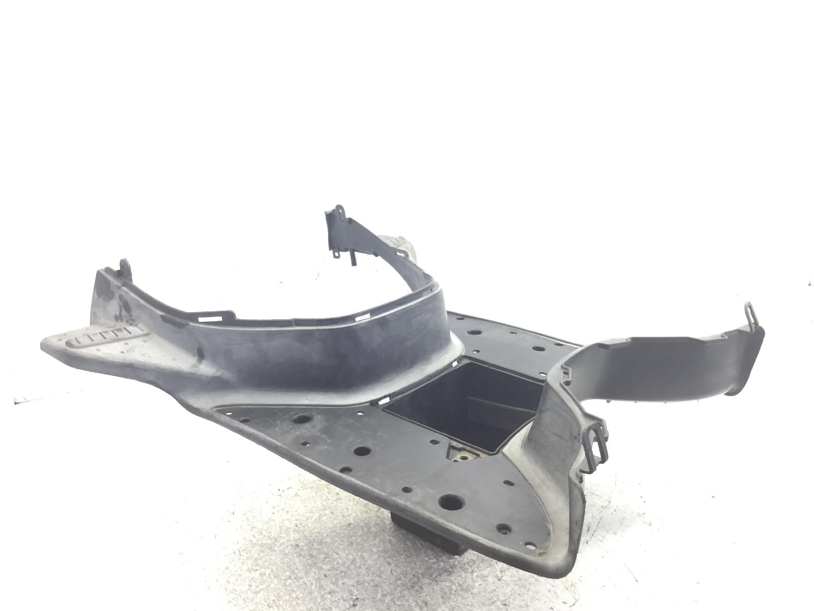 Aprilia scarabeo light 125 carena pedana pavimento poggiapiedi 2008 2008 rbb00