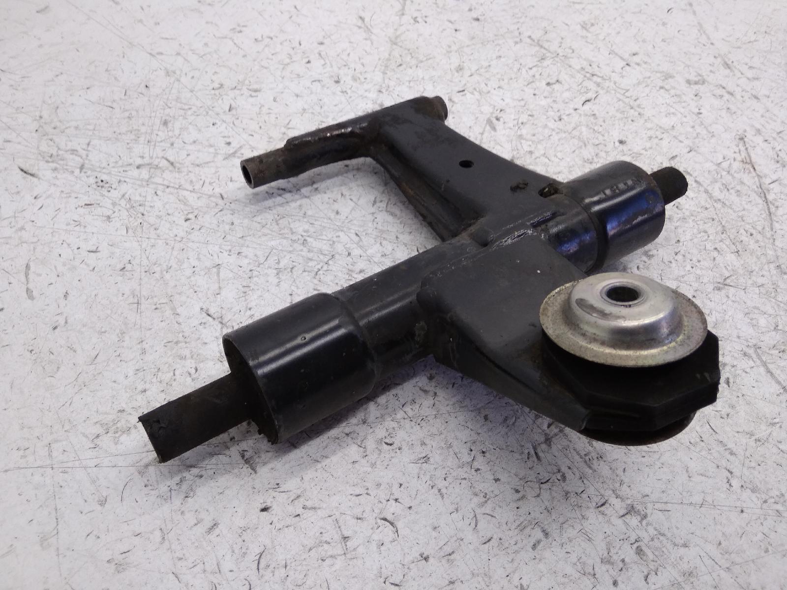 Piaggio vespa lx 2t 50 staffa supporto motore 2009 2013 c38101