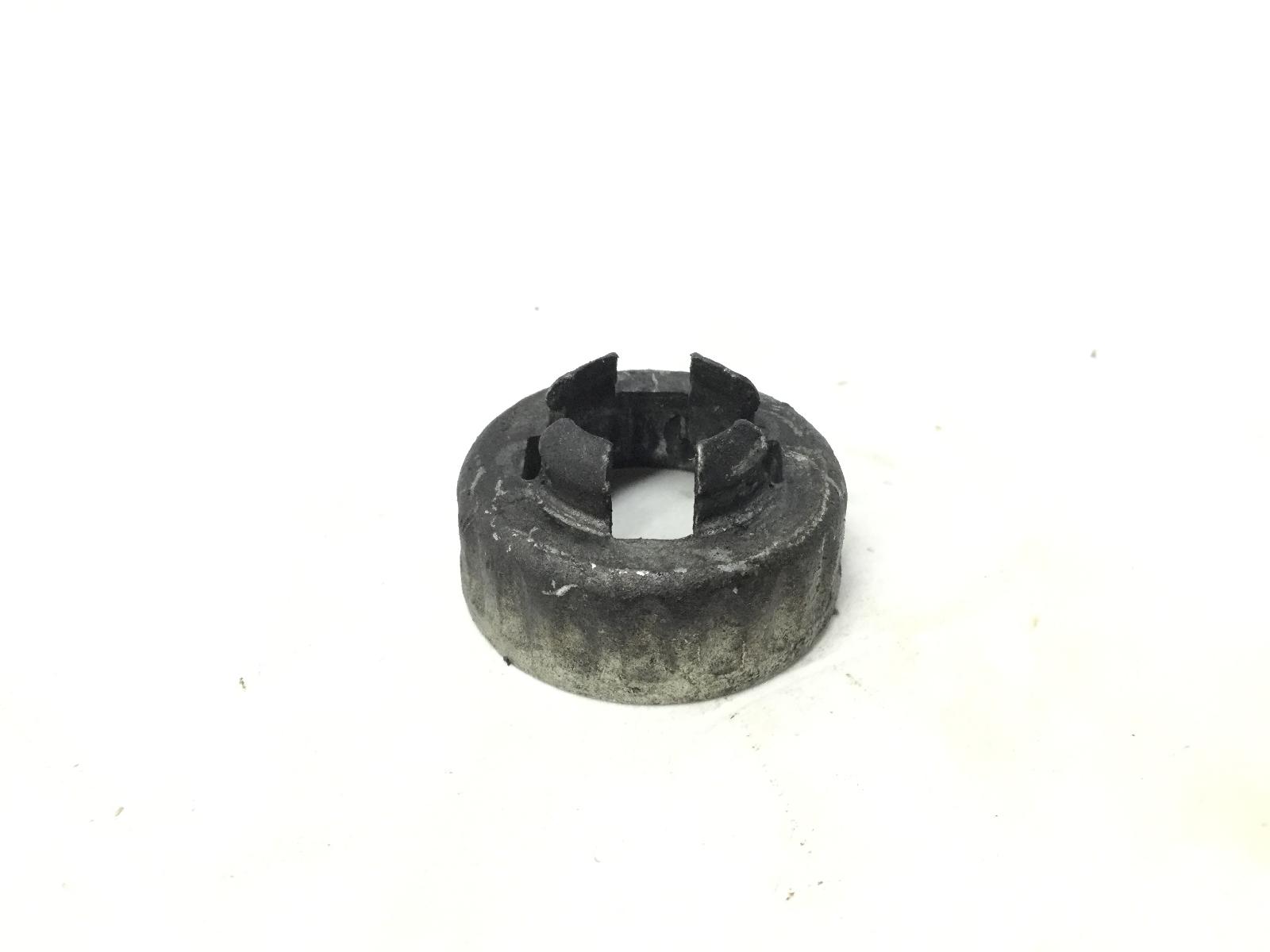 Piaggio vespa lx 2t 50 tappo fermo dado perno ruota posteriore 2009 2013 c38101