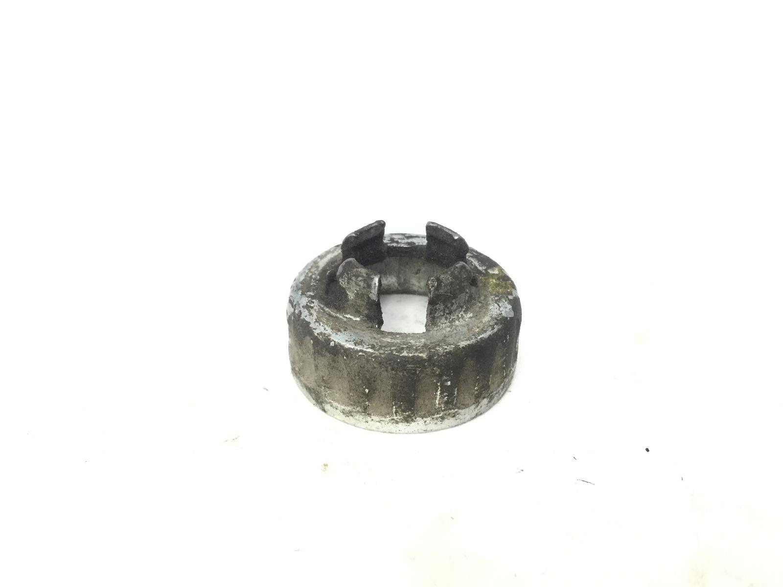 Piaggio vespa lx 2t 50 tappo fermo dado perno ruota posteriore 2009 2013 c38101