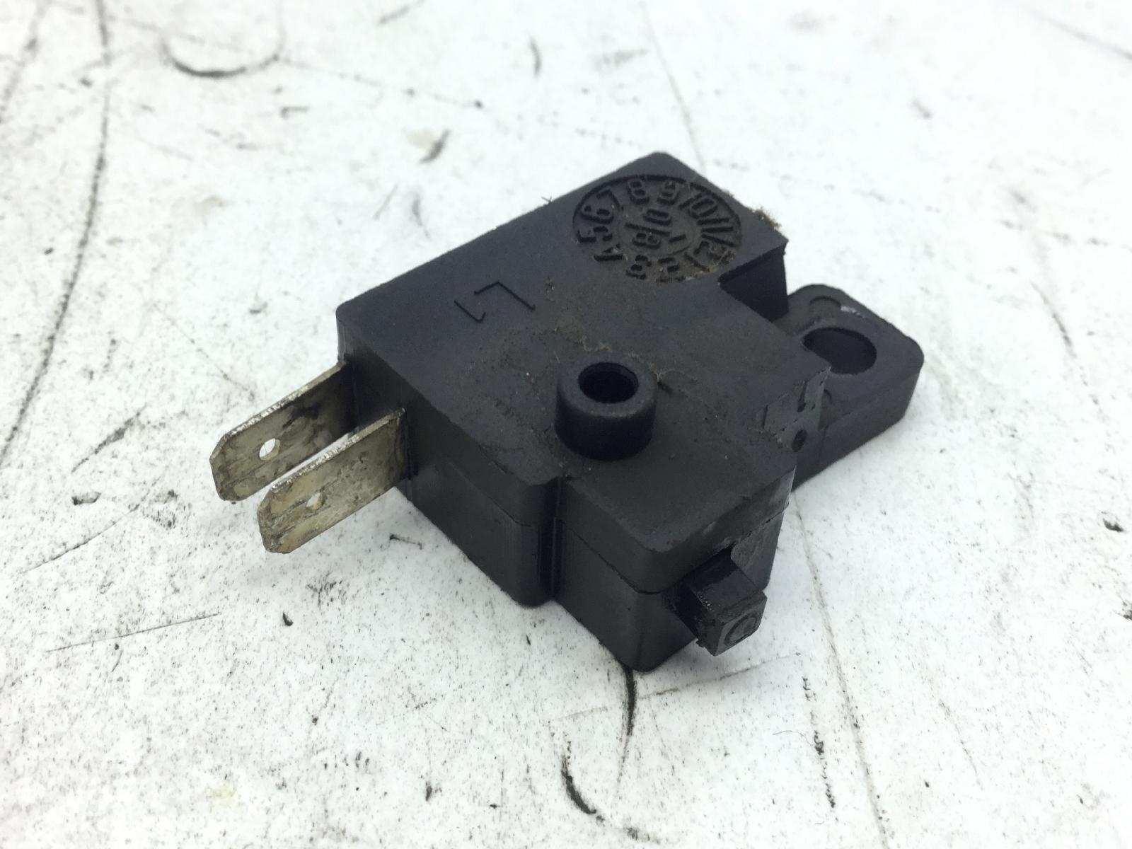 Sym joymax i 300 sensore stop microstop freno posteriore sinistro 2009 2009 rfglm30wy9s
