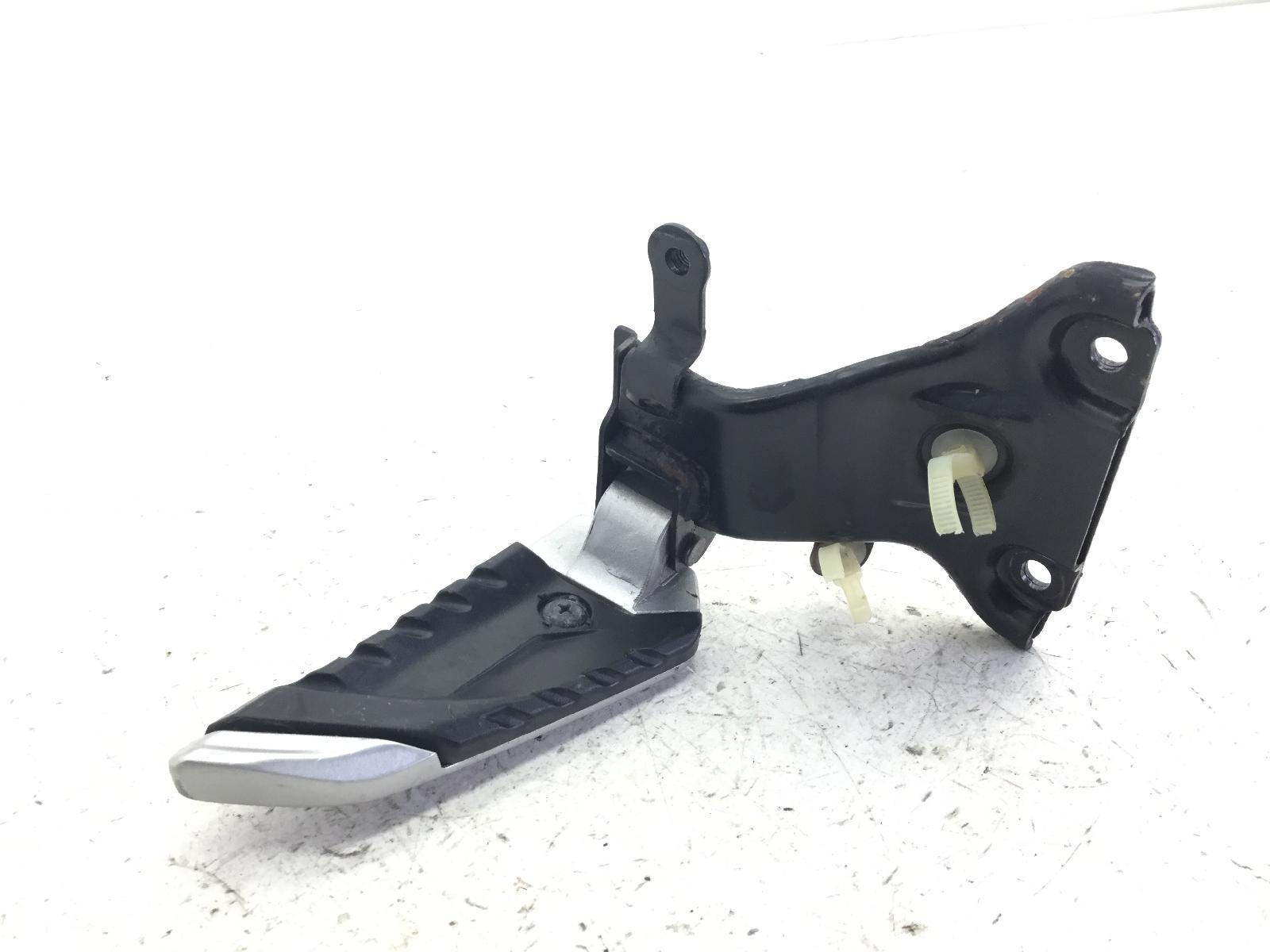 Honda sh i abs 150 pedana posteriore poggiapiede destra e supporto 2013 2016 zdckf13d