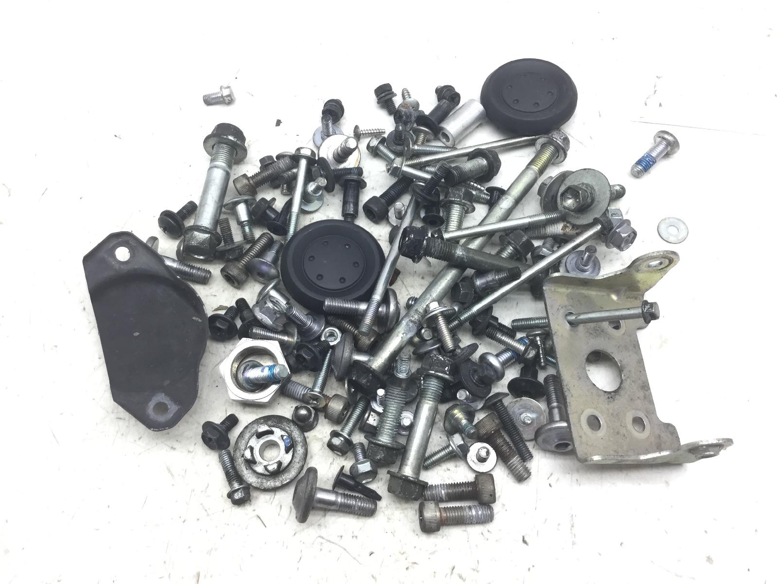 Suzuki gsr l1 750 kit viti telaio ferramenta varia 2011 2011 c5111