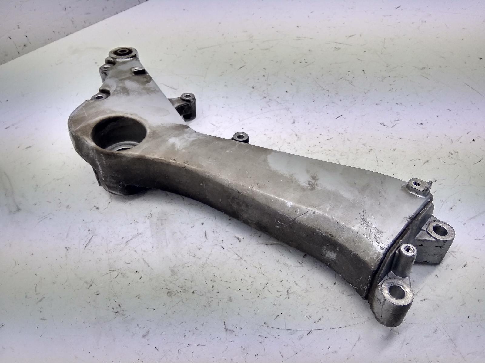 Honda silver wing 600 staffa supporto scarico marmitta 2005 2005 jh2pf01a15k
