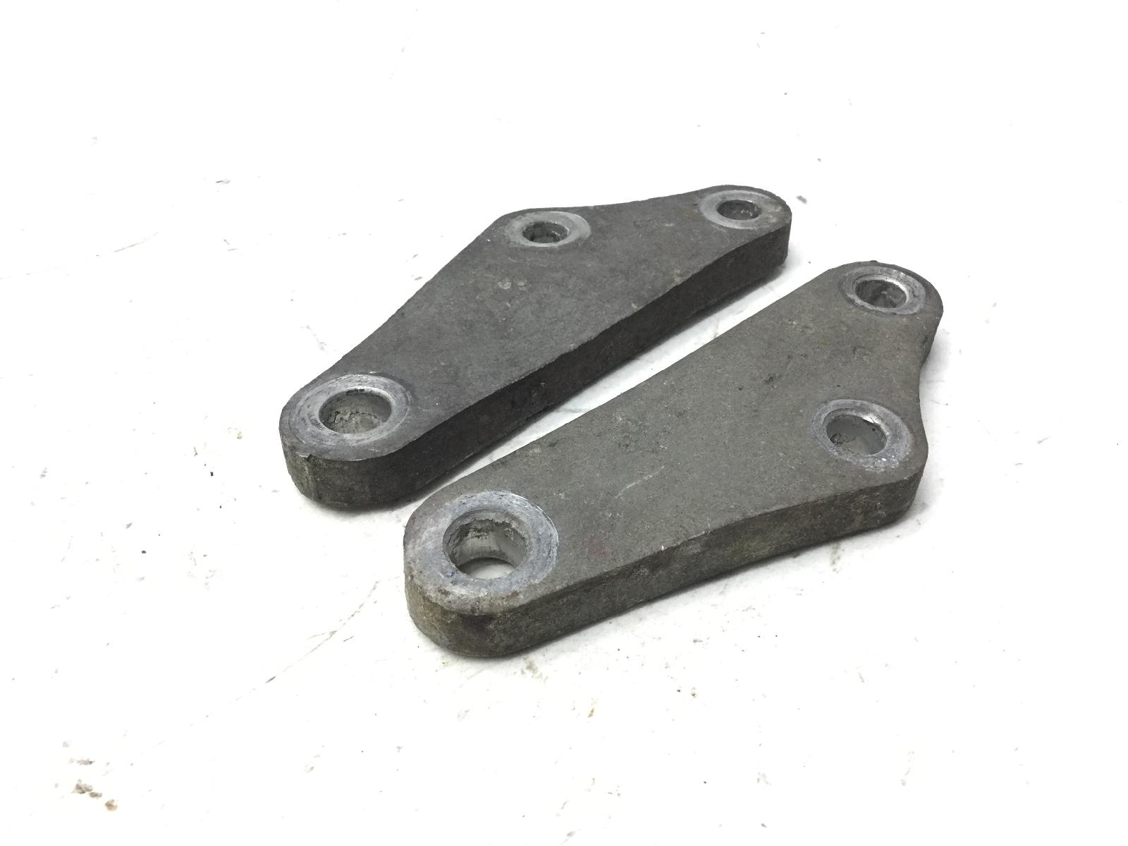 Coppia staffe supporto motore honda dominator nx 650 1988 1990 rd02