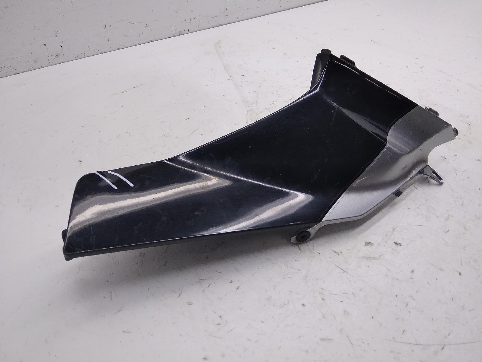 Honda cbr rr 600 carena interna sinistra - crepa e crepa su attacco 2003 2004 pc37a15m