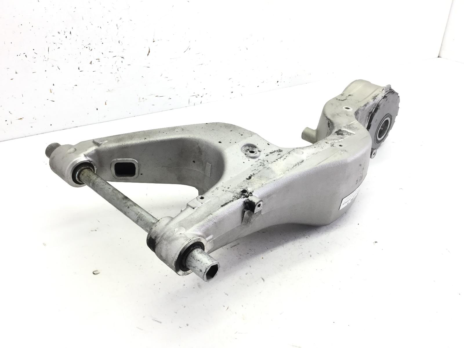 Honda vfr vtec 800 forcellone posteriore mono braccio 2002 2005