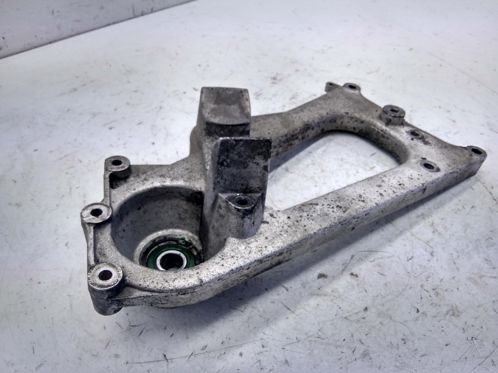 Piaggio mp3 400 staffa supporto scarico marmitta 2007 2008 m59101