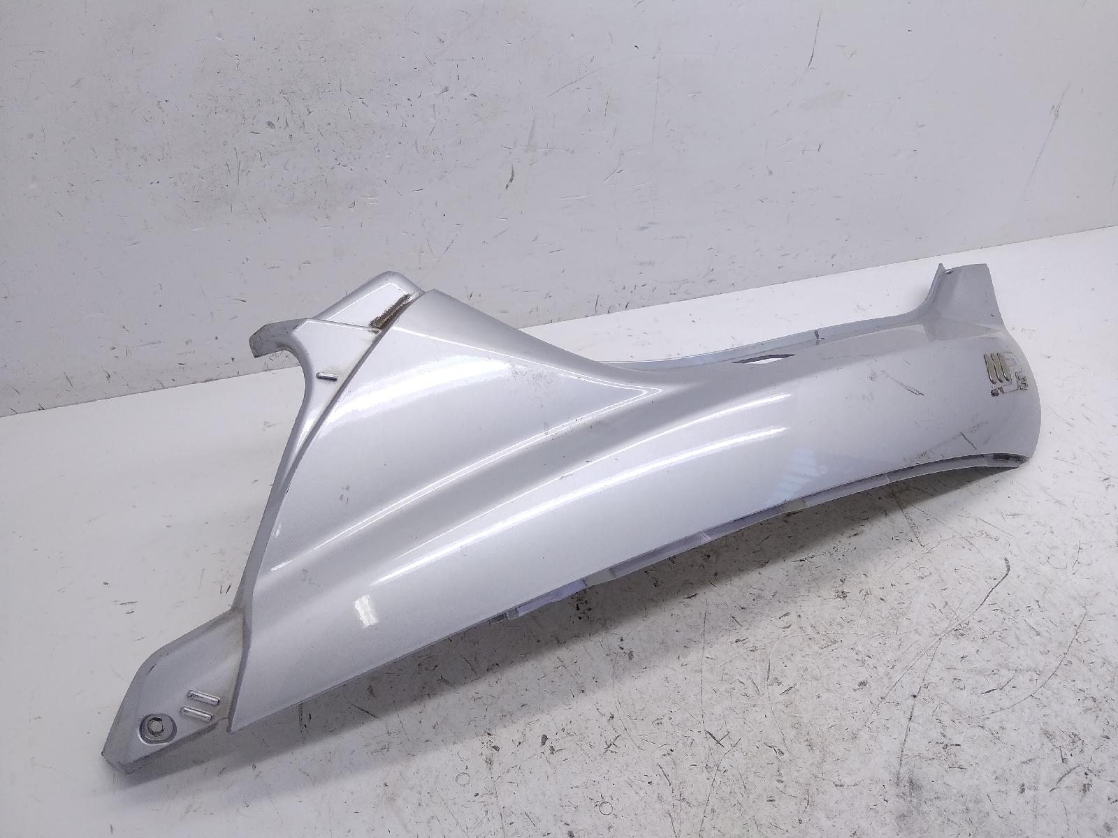 Piaggio mp3 400 carena fiancata posteriore destra 2007 2008 m59101