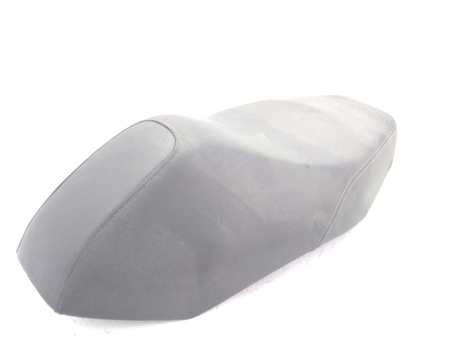 Kymco agility plus 2t 50 sella saddle - piccoli difetti su fodera 2014 2018 13000