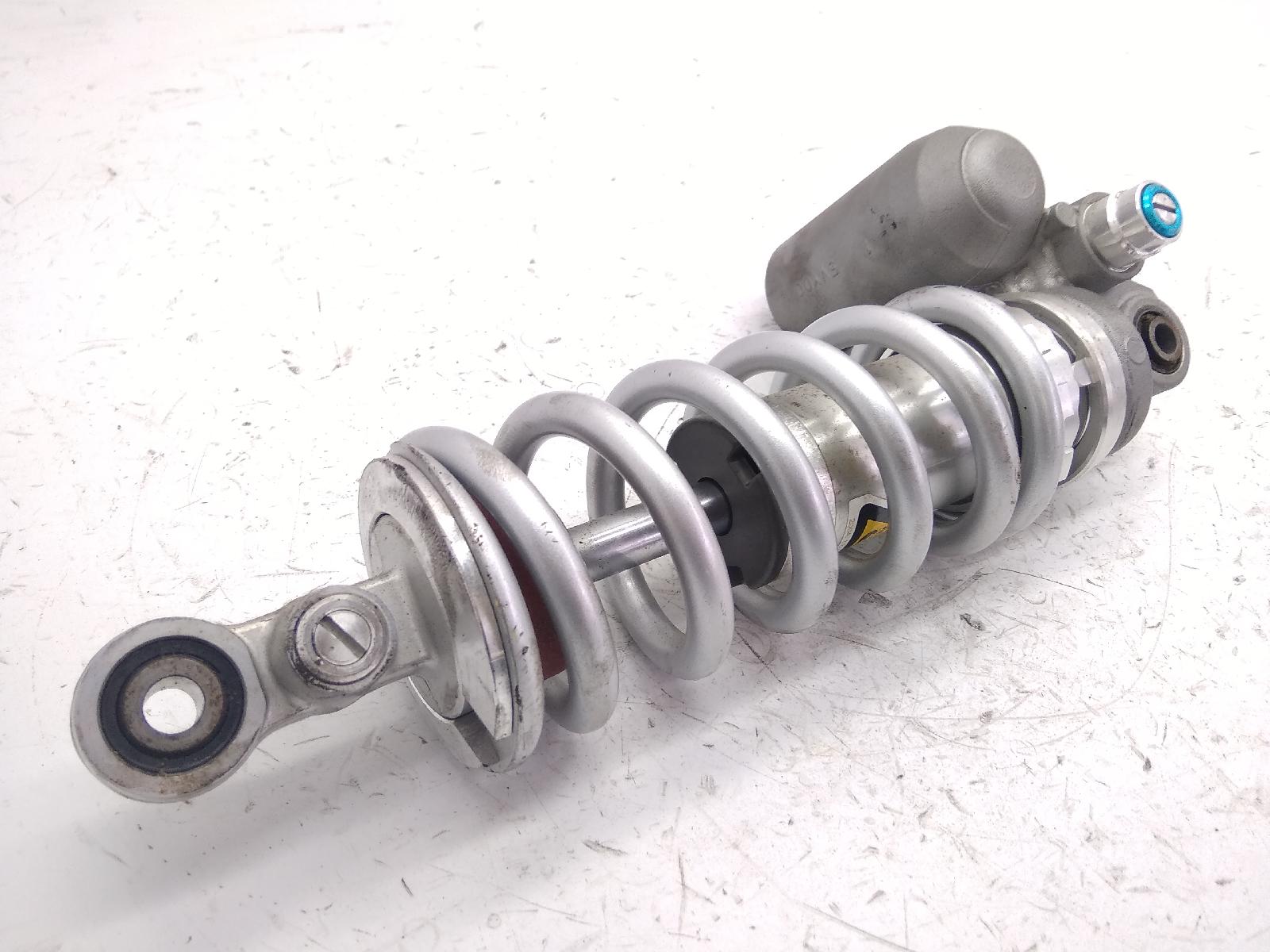 Yamaha yzf r1 1000 ammortizzatore posteriore - tampone fine corsa con crepa 2004 2005 rn121+rn124