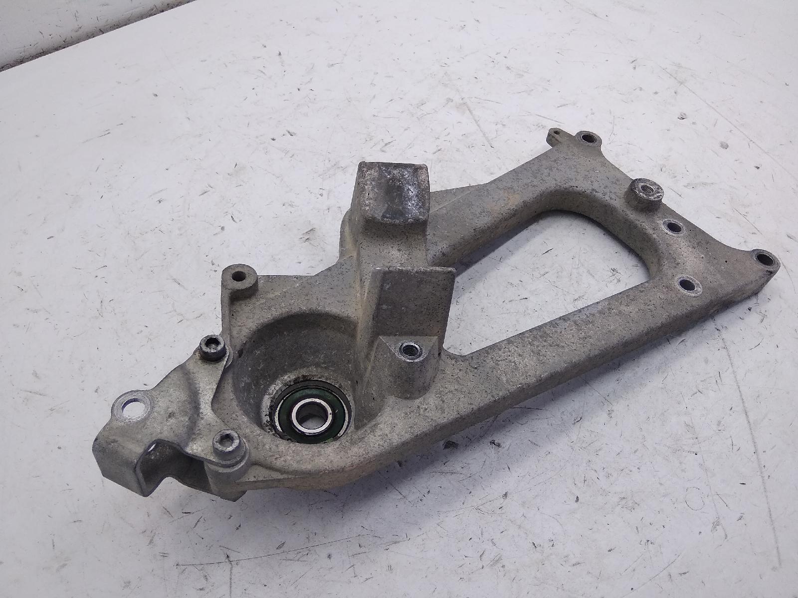 Gilera fuoco euro 3 500 staffa supporto scarico marmitta 2007 2013 m61100