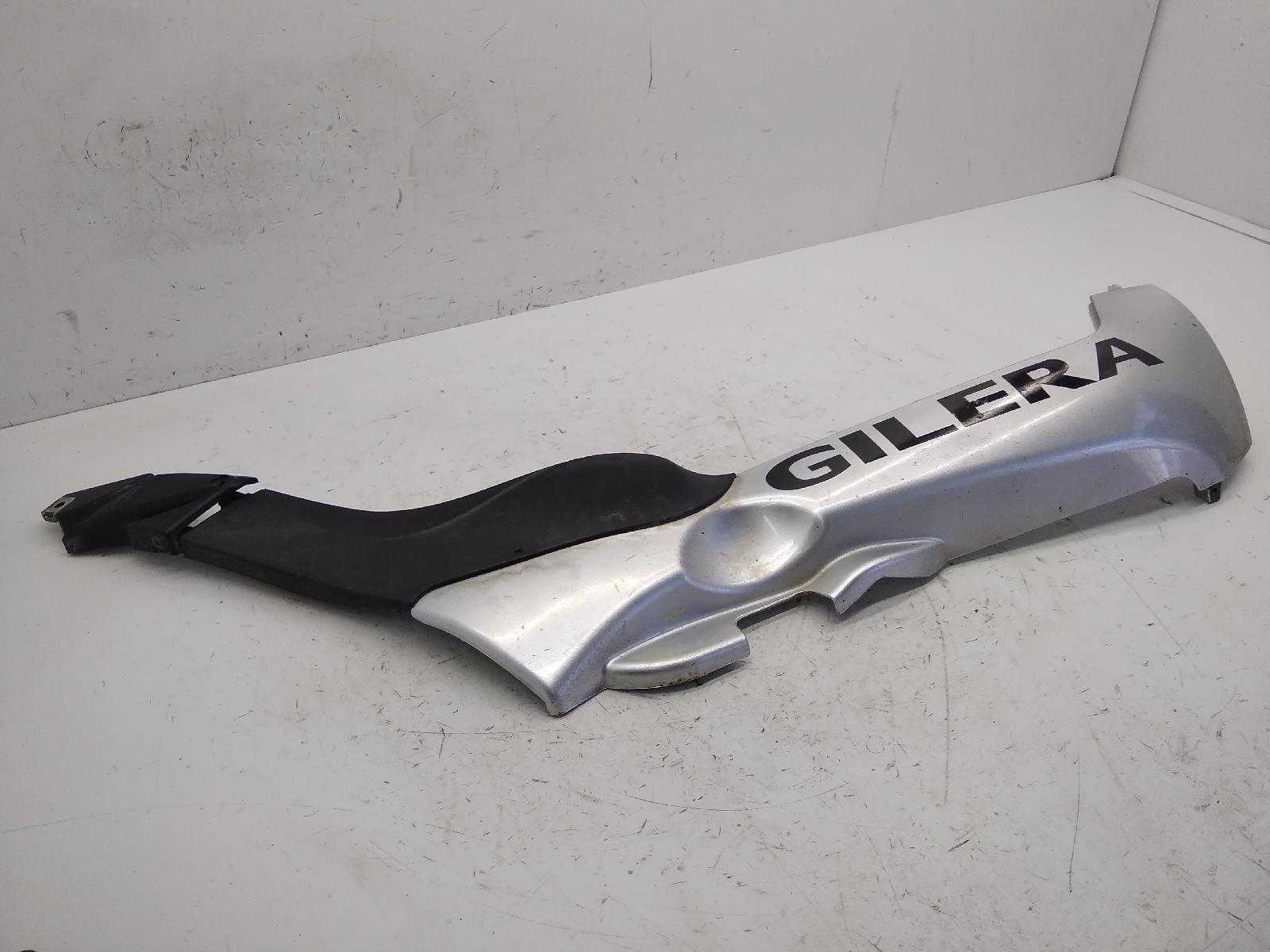 Gilera fuoco euro 3 500 carena sottopedana destra 2007 2013 m61100