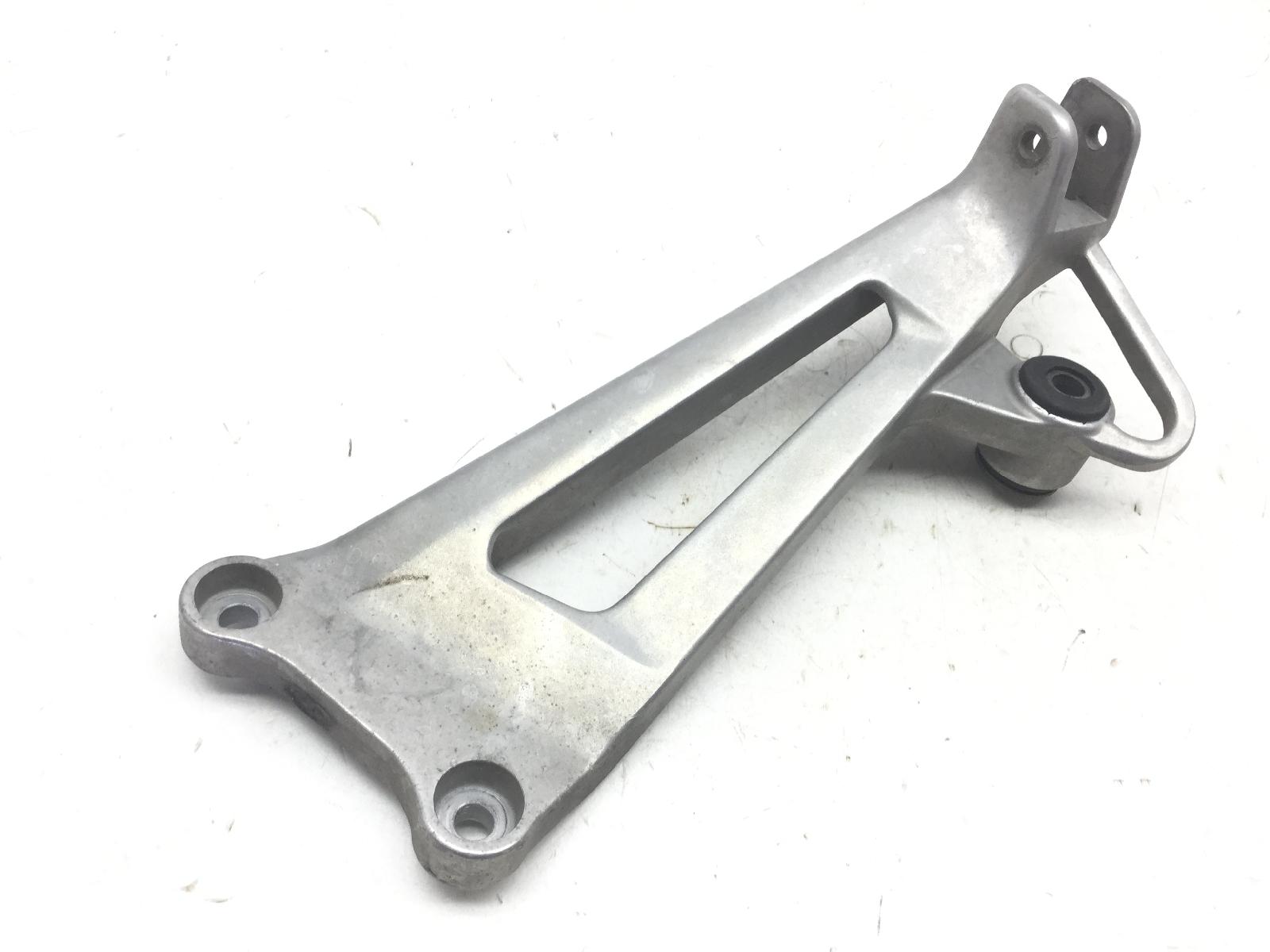 Honda vfr f 750 staffa supporto pedana pedale poggiapiedi posteriore destro 1994 1997 rc36