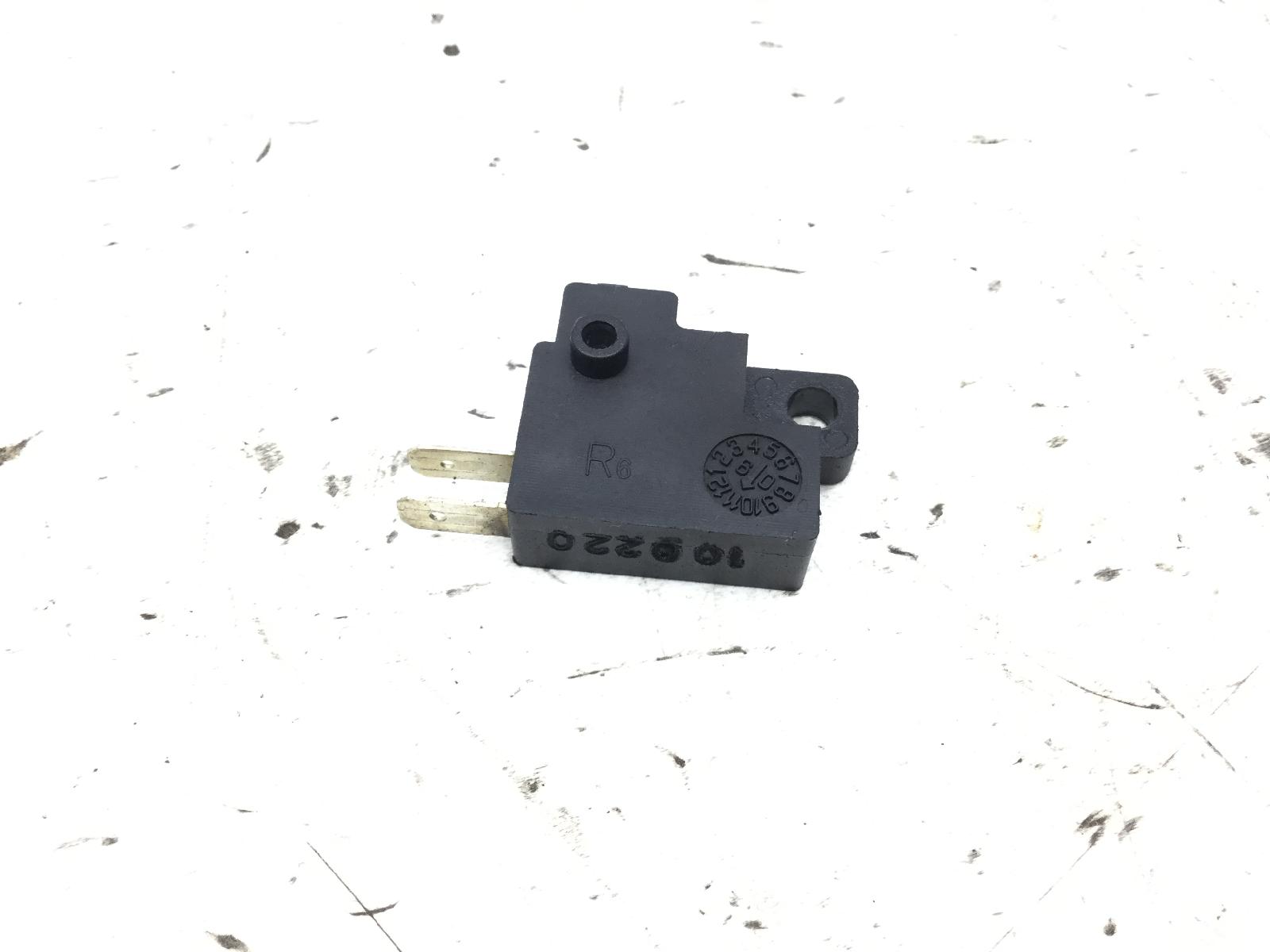 Kymco xciting i r 300 sensore pulsante stop microstop freno anteriore 2009 2009 t72011