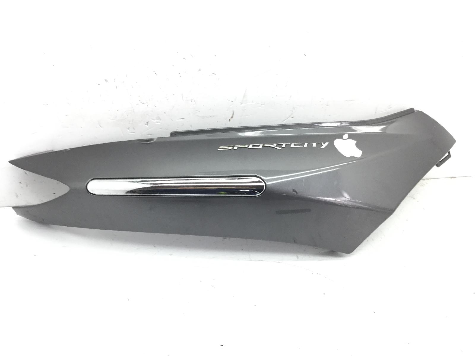 Aprilia sportcity 250 carena fiancata posteriore destra - attacco rotto 2006 2008 vbb00