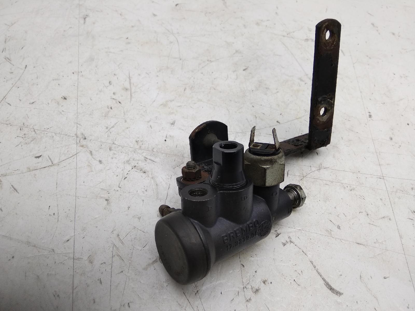 Moto guzzi v75 sp 750 valvola ritardatrice impianto freno 1990 1994
