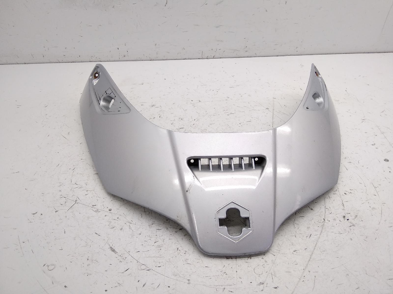Piaggio x8 premium e2 125 coperchio carena scudo anteriore - 3 alette rotte 2006 2006 m36301