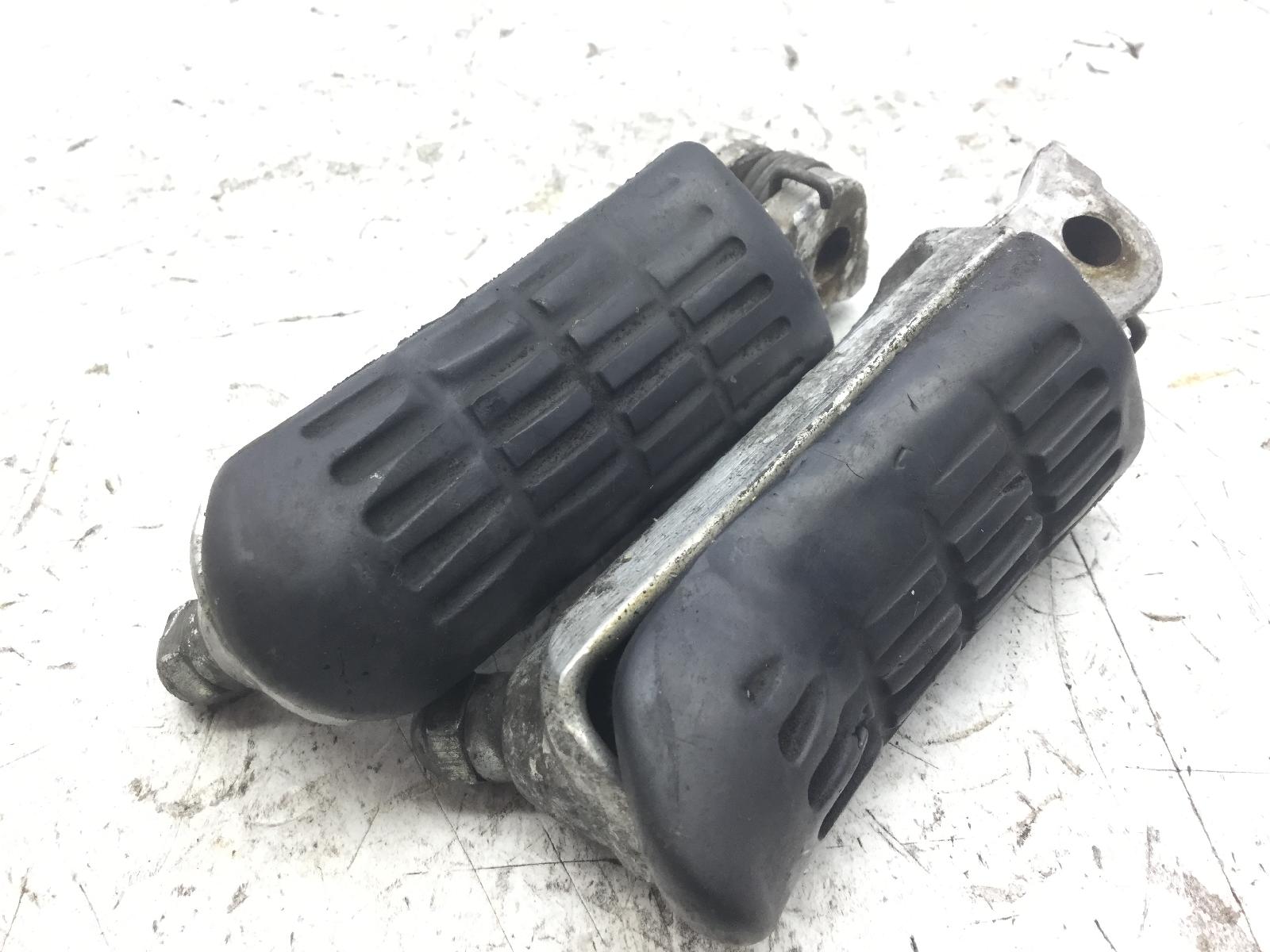 Honda cbf 500 coppia pedane anteriori 2004 2006 pc39c04f