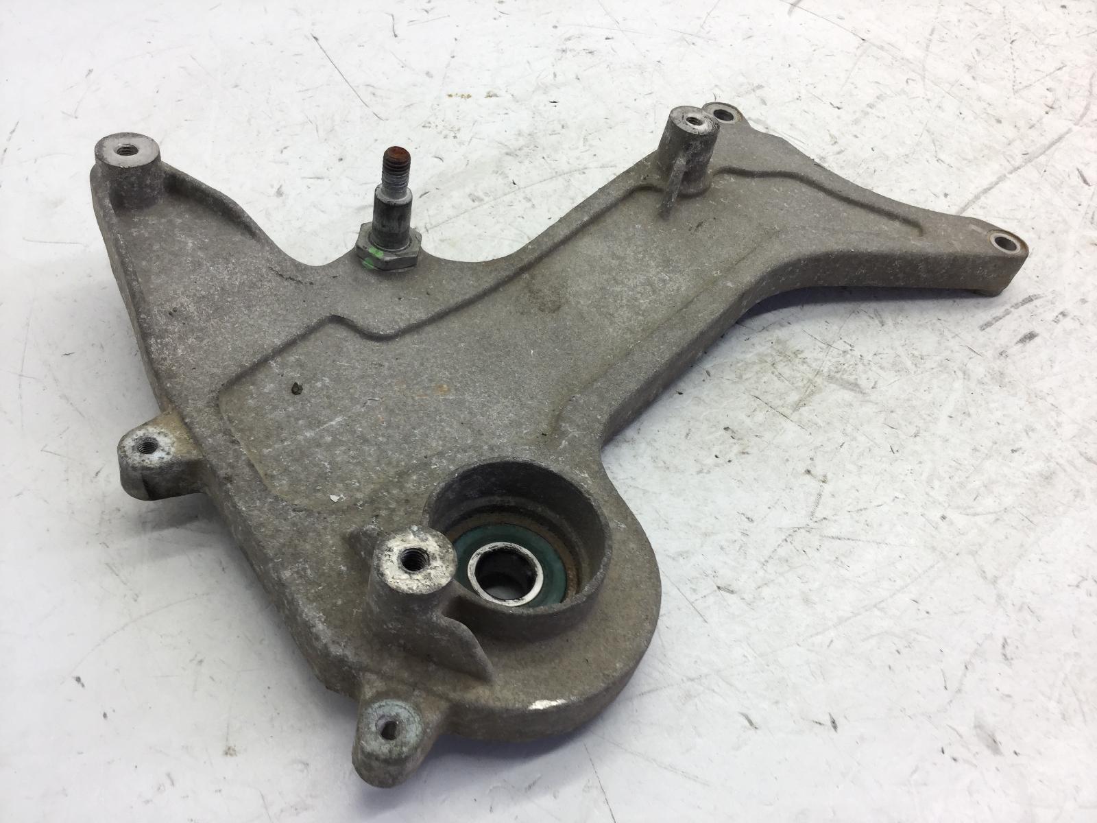 Gilera runner vx race 125 staffa supporto scarico marmitta 2006 2006 m46100