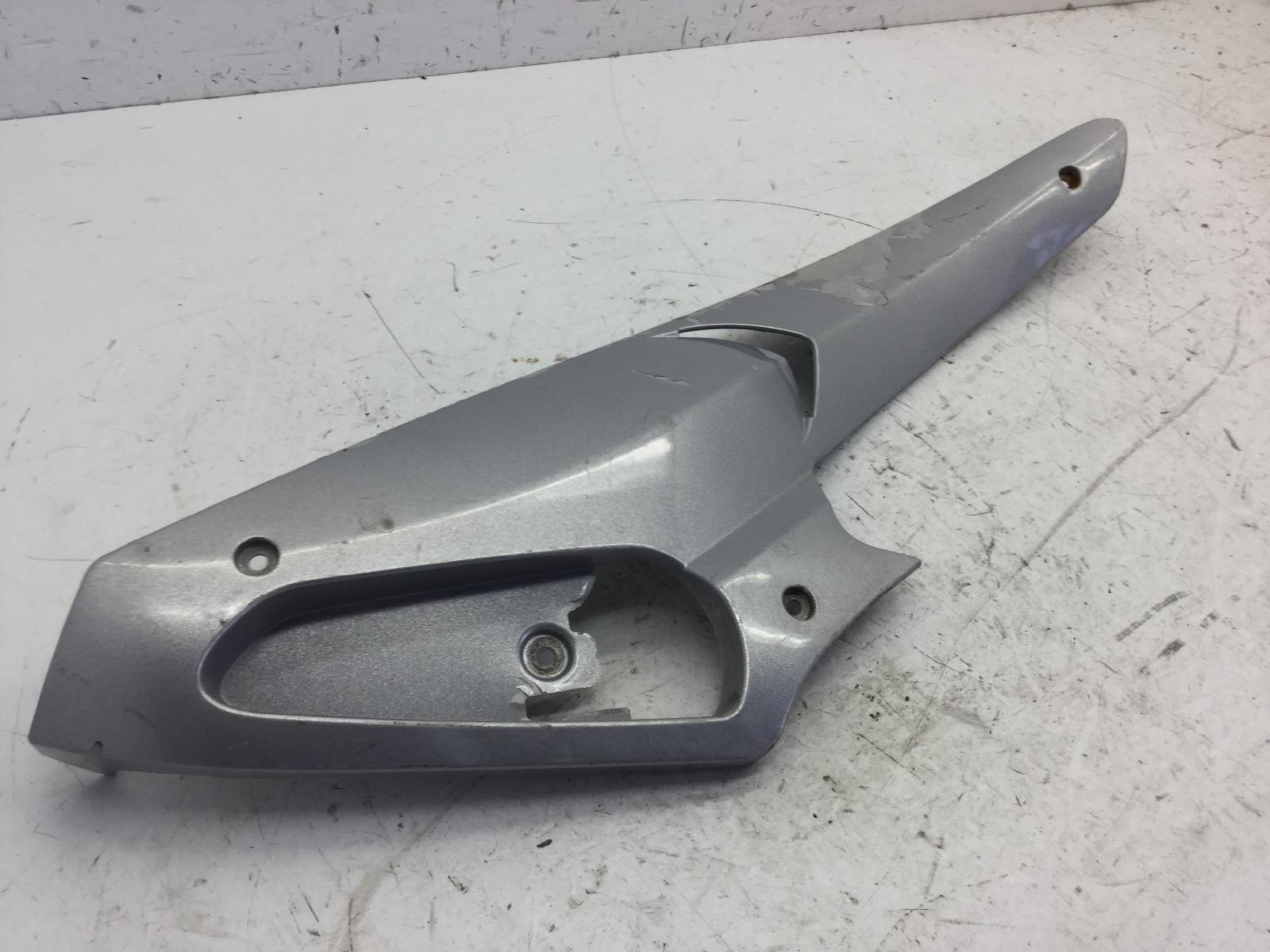 Gilera runner vx race 125 carea fianchetto destro supporto pedana 2006 2006 m46100