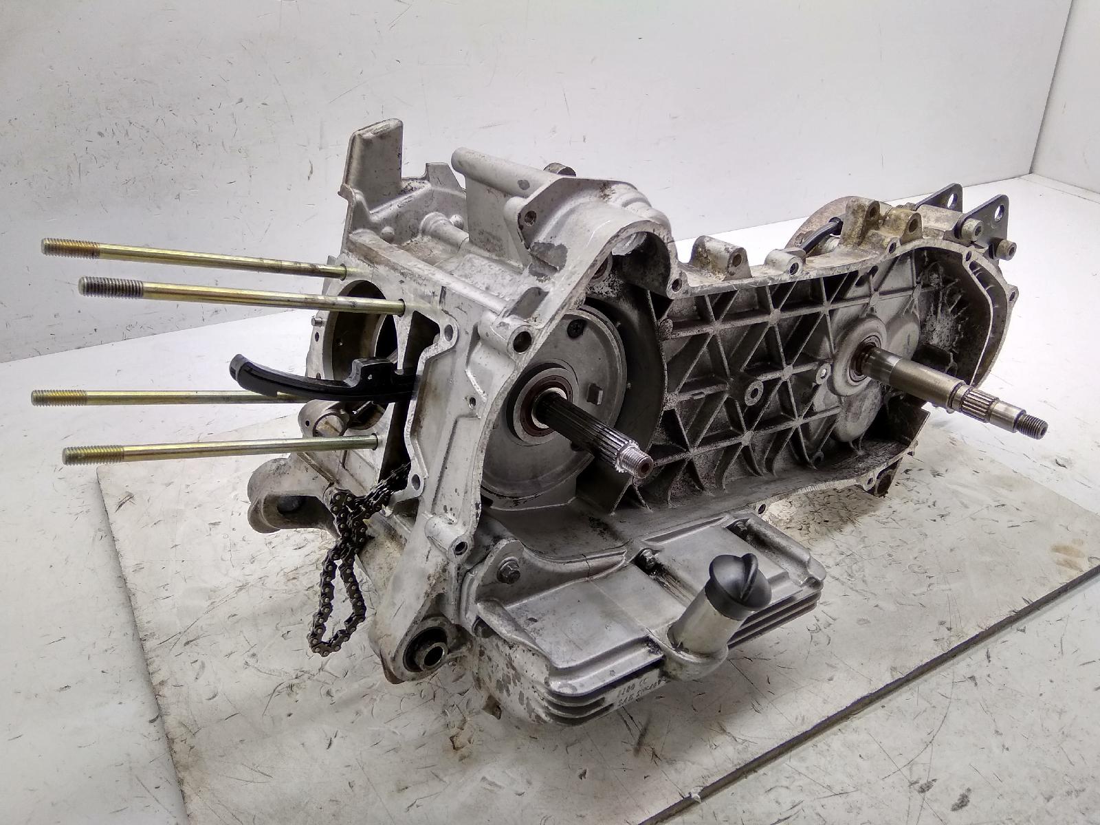 Piaggio fly e3 125 carter motore albero e ingranaggi ruota m571m 2007 2007 m57100