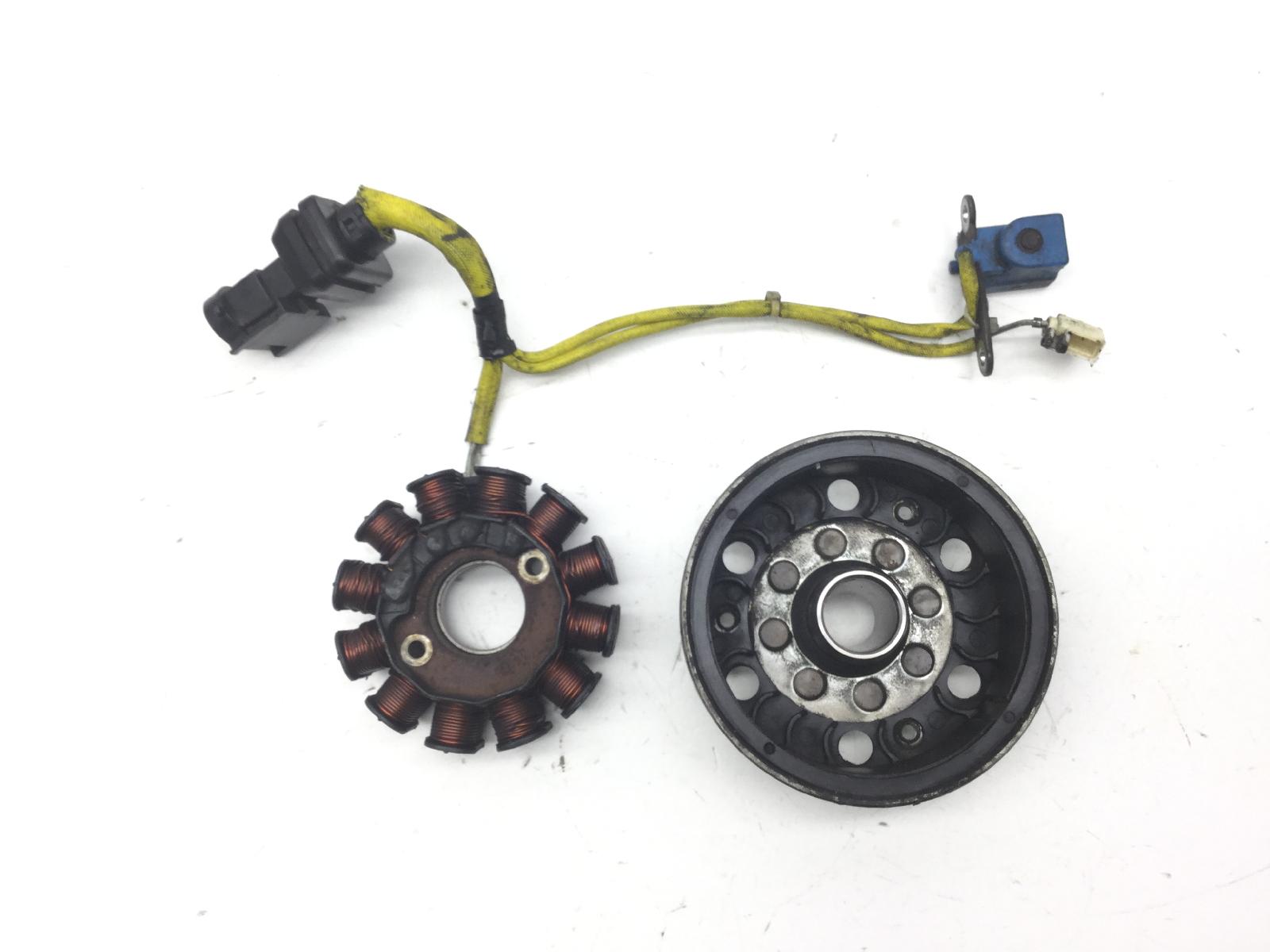 Piaggio fly e3 125 statore campo magnetico con volano 2007 2007 m57100