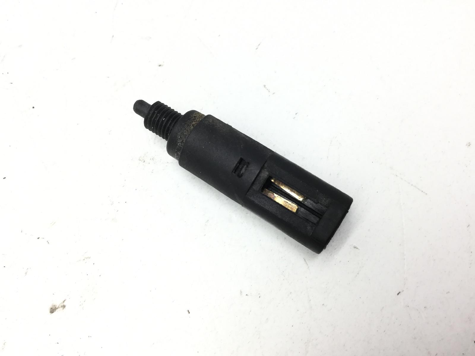 Piaggio fly e3 125 pulsante sensore stop microstop freno posteriore 2007 2007 m57100