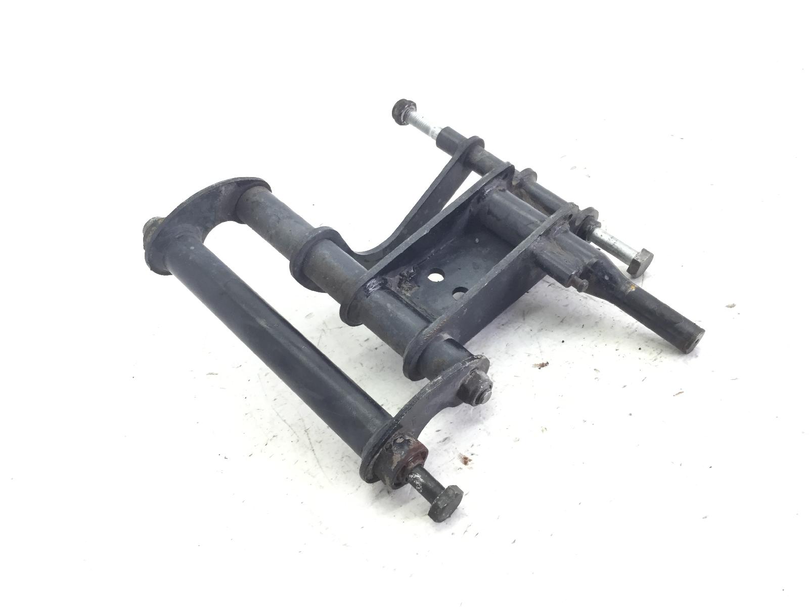 Piaggio fly e3 125 staffa supporto motore 2007 2007 m57100