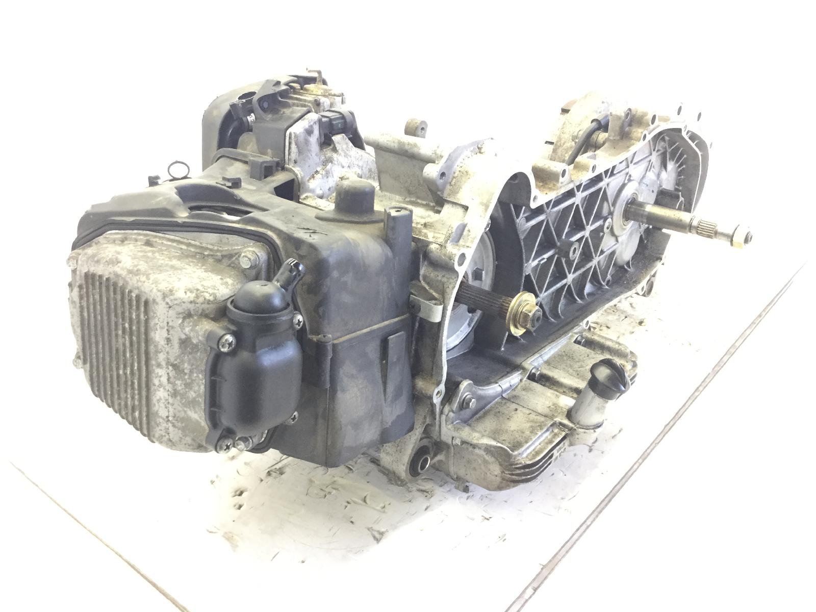 Piaggio fly e3 125 blocco motore engine mod: m571m 2007 2007 m57100