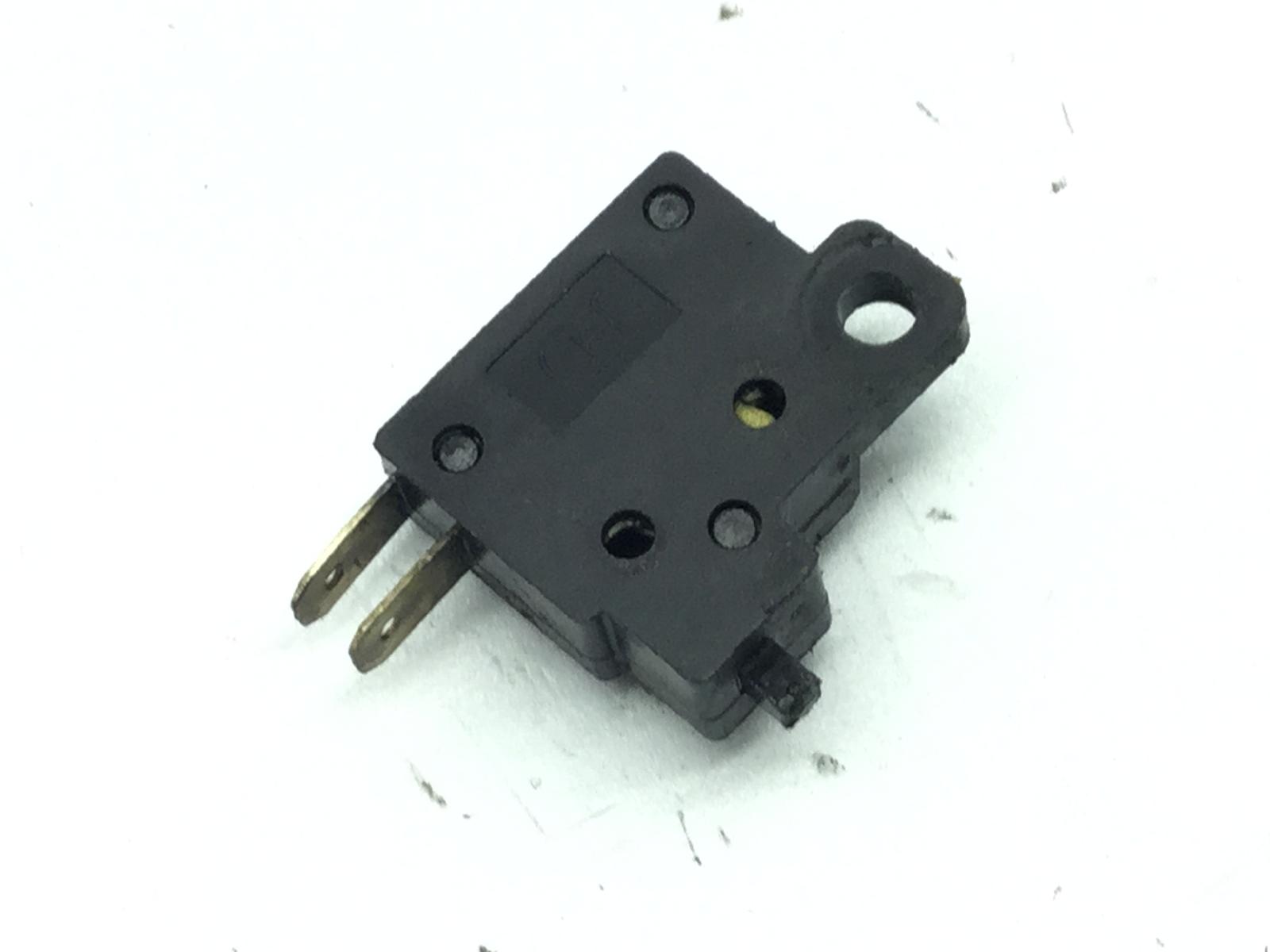 Kymco super 8 4t 50 sensore pulsante stop microstop freno anteriore 2007 2007 u70000