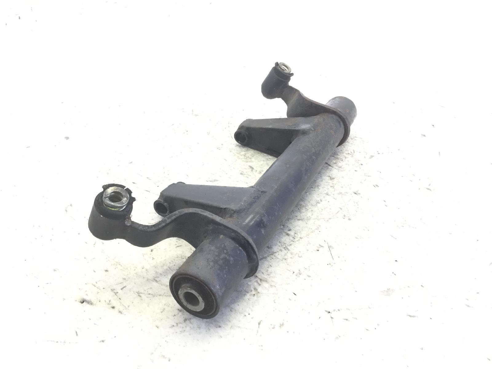 Kymco super 8 4t 50 staffa supporto motore con gommine rotte da sostituire 2007 2007 u70000