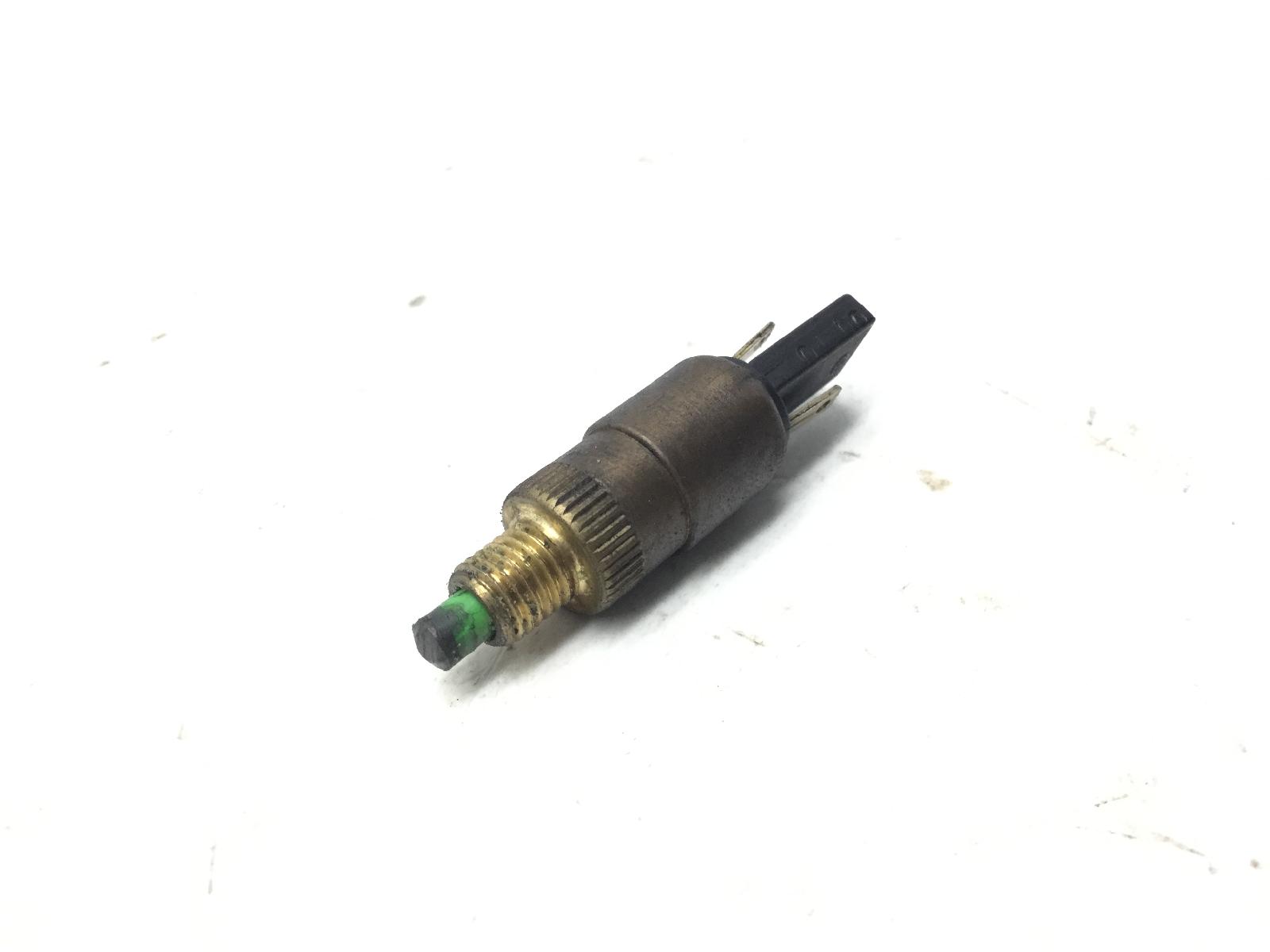 Piaggio skipper st 4t 125 sensore stop microstop freno anteriore destro 2000 2002 m2100