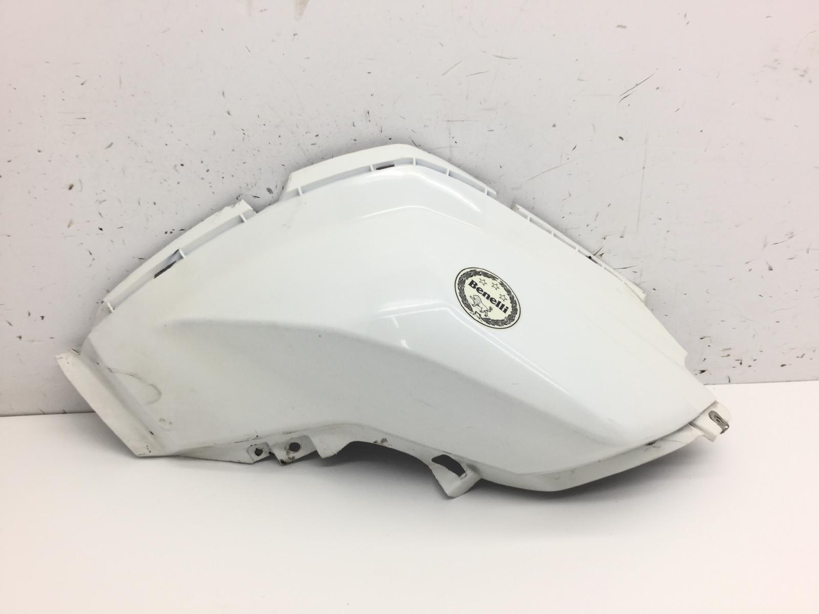 Benelli trk 502 abs 500 carena coperchio destro serbatoio benzina 2017 2019 zbnp16003jb8977..