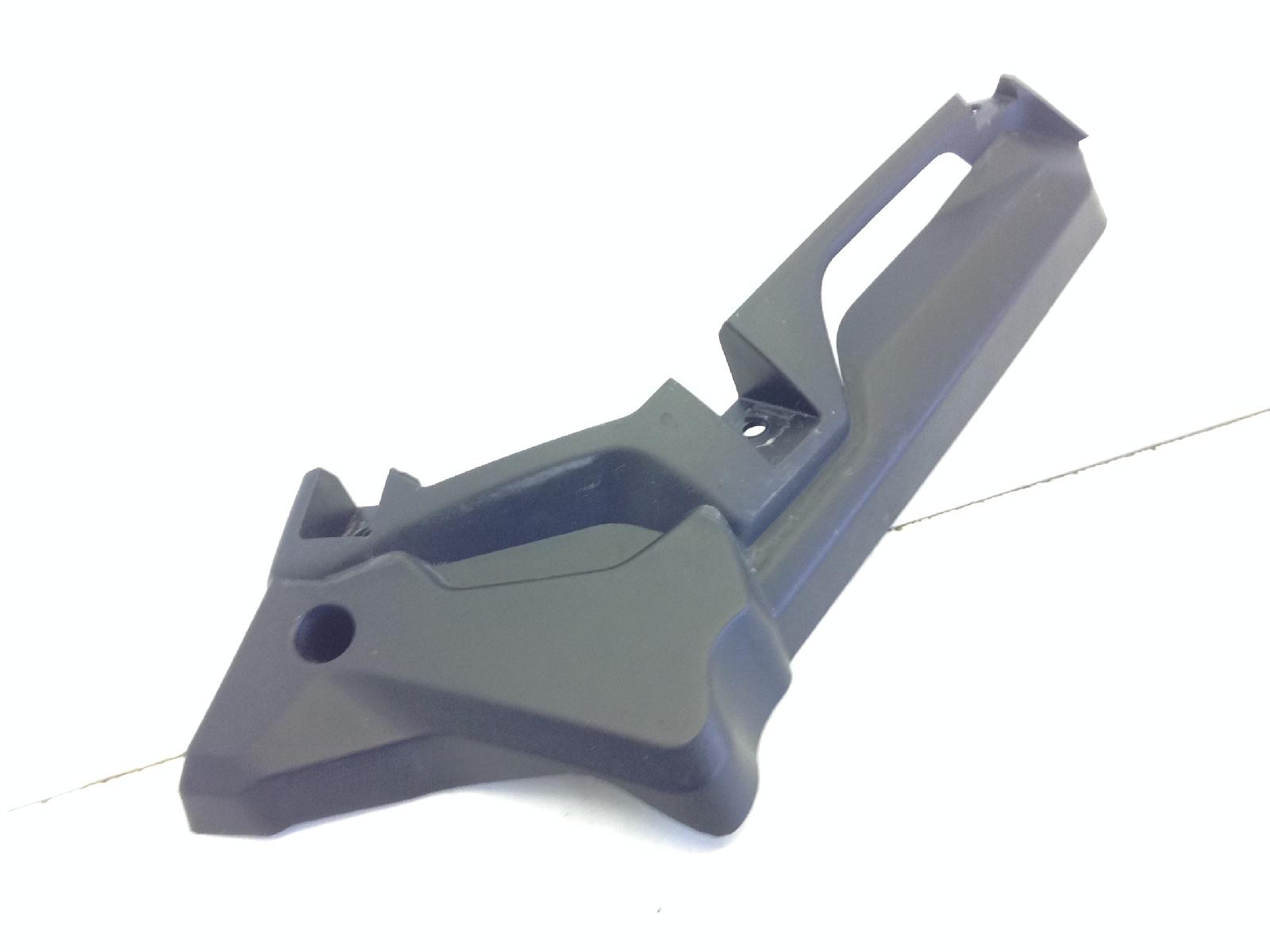 Benelli trk 502 abs 500 carena presa d'aria supporto fianchetto destro 2017 2019 zbnp1600