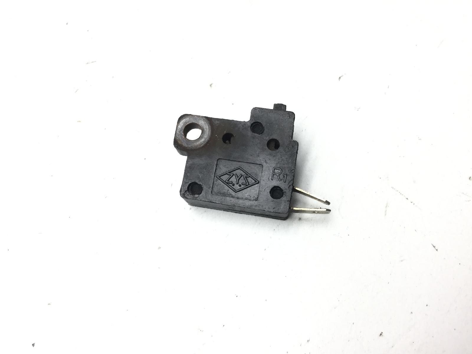 Kymco dink 4t 50 sensore pulsante stop microstop freno anteriore 2007 2007 u50000