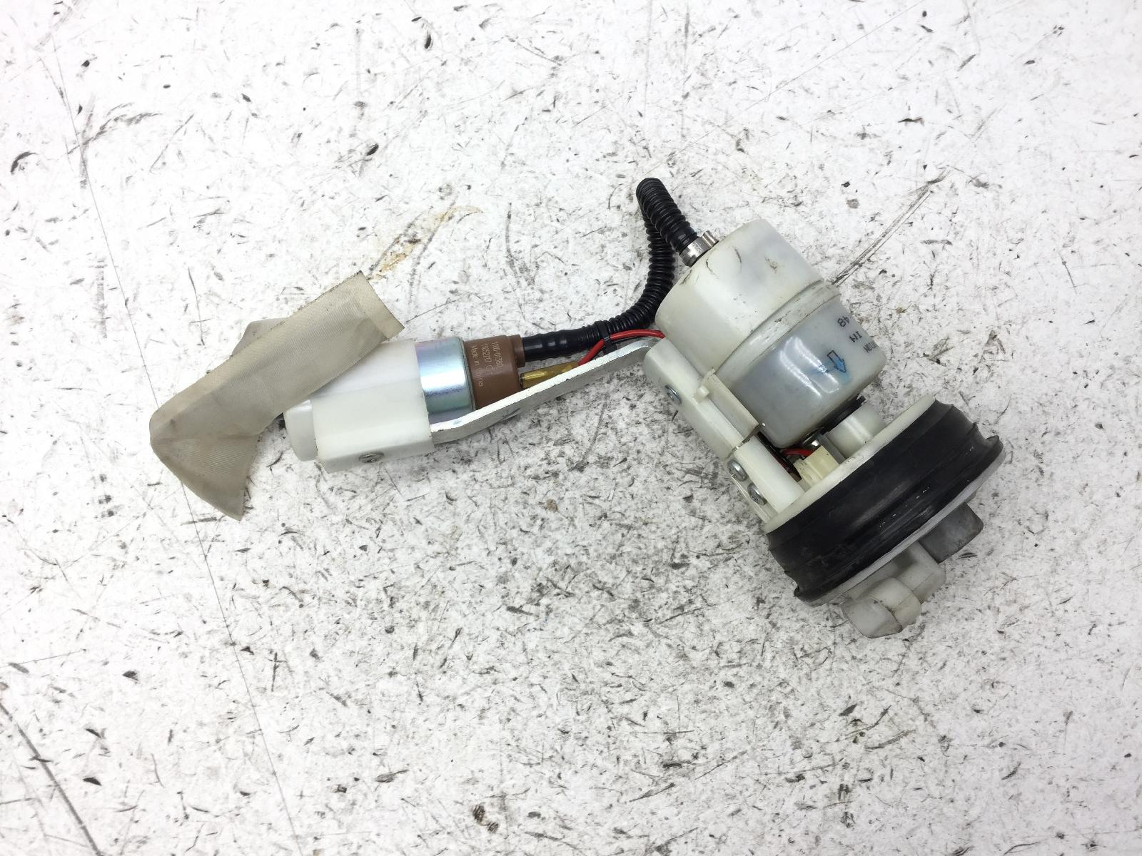 Piaggio vespa lx ie e3 150 pompa serbatoio carburante benzina 2009 2011 m68200