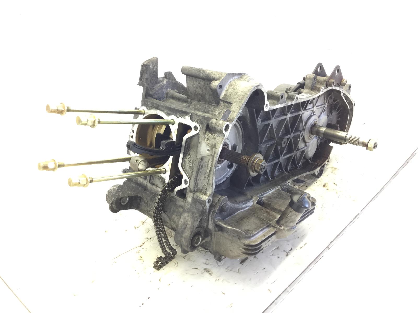 Piaggio vespa lx ie e3 150 carter motore albero e ingranaggi mod: m682m 2009 2011 m68200