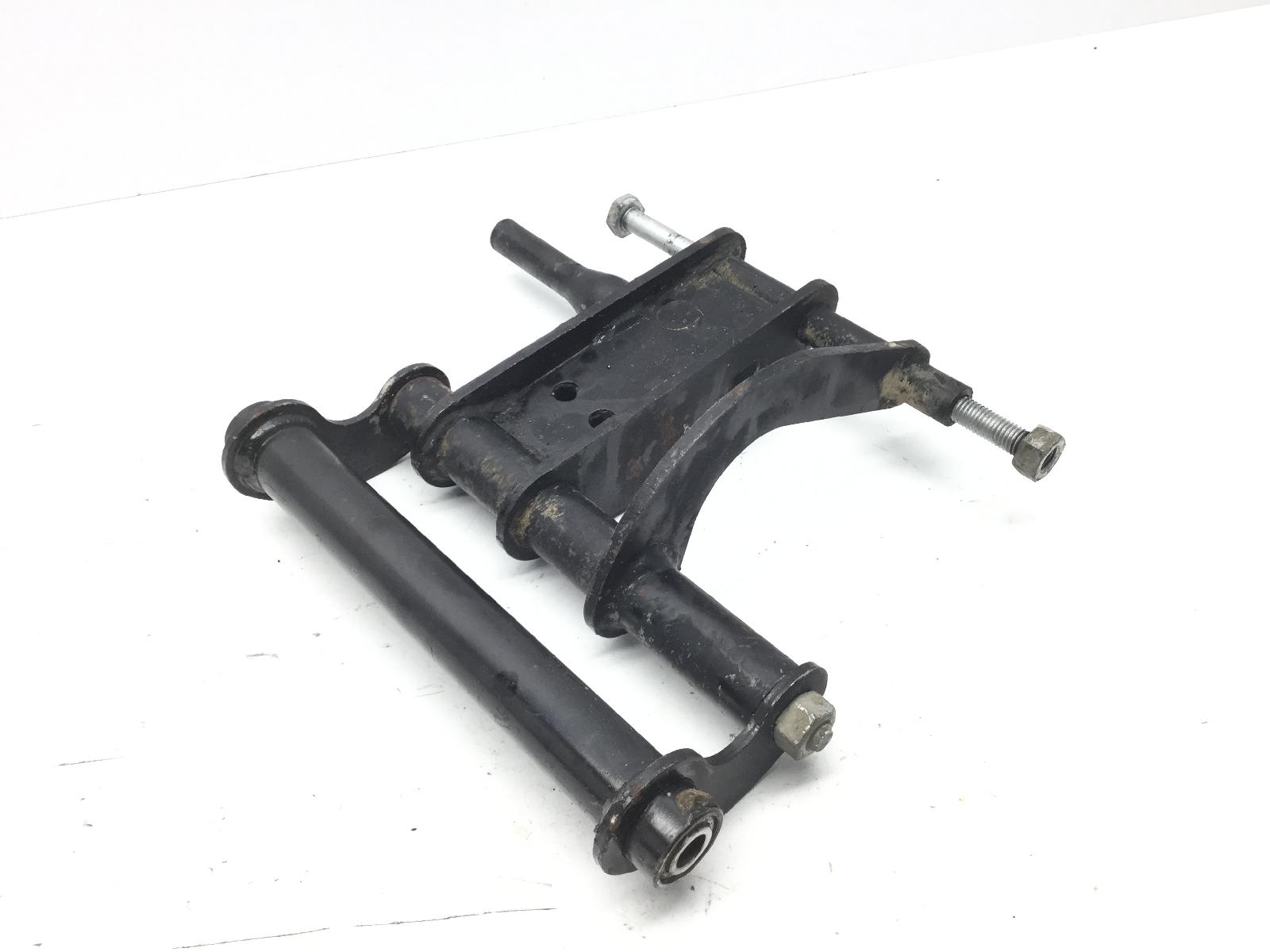 Piaggio fly 4t 50 staffa supporto motore 2005 2007 c44200