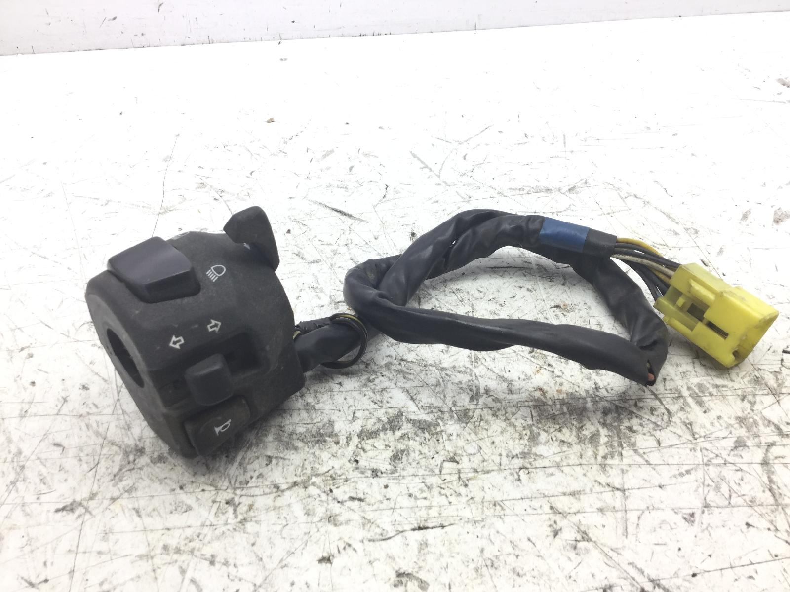 Suzuki sv 650 commutatore devio luci sinistro con fermo interno rotto 1999 1999 av133