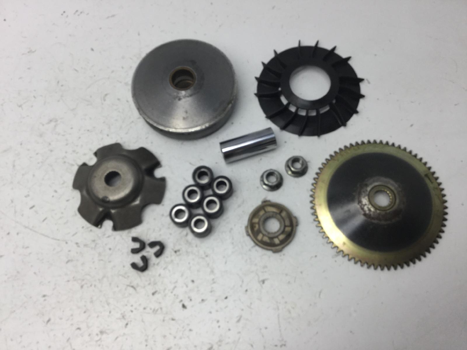 Derbi atlantis bullet 50 variatore completo rulli non garantiti 2003 2005 al1ae2
