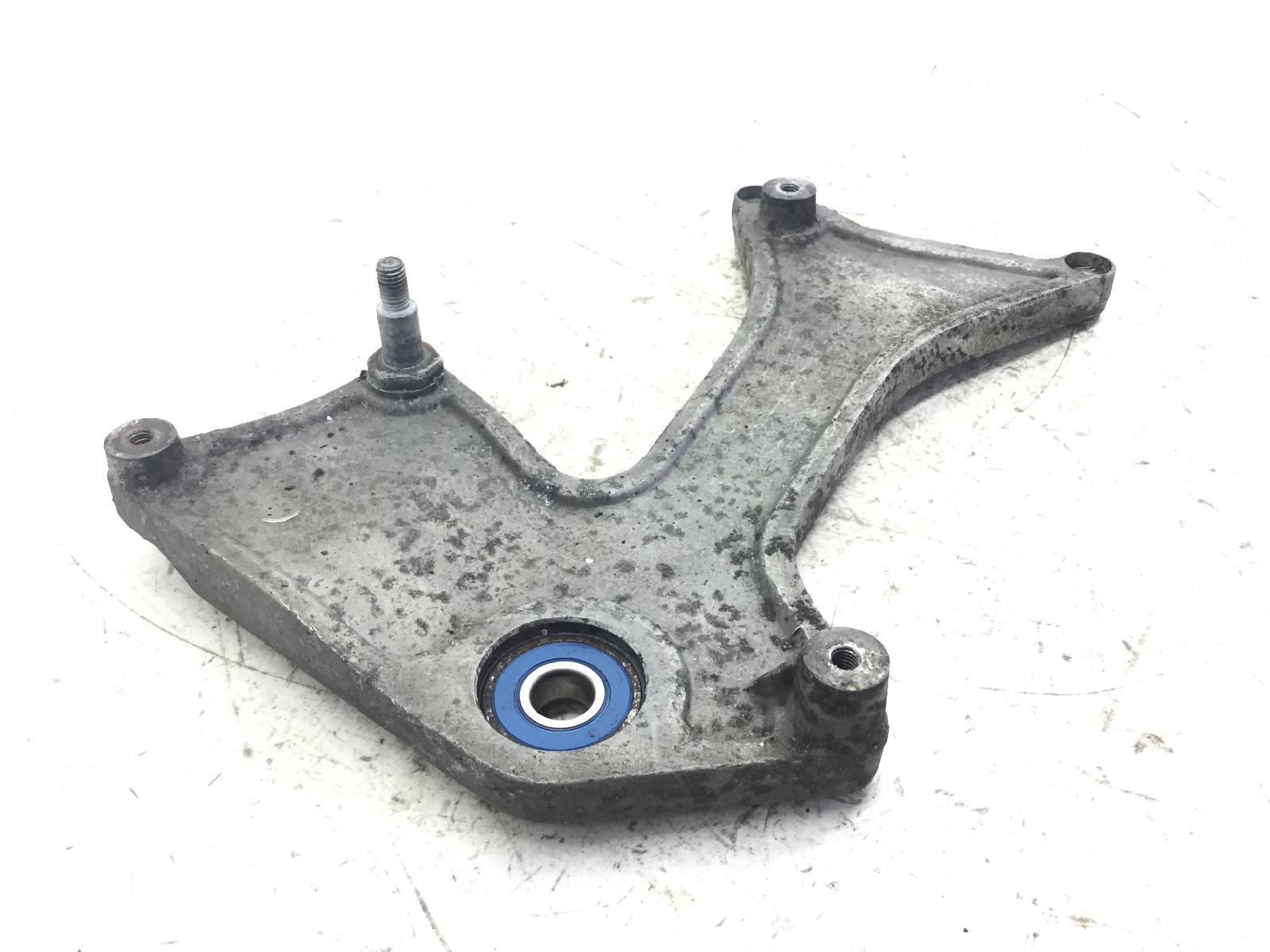 Piaggio vespa gts super 300 staffa supporto scarico marmitta 2008 2016 m4520000