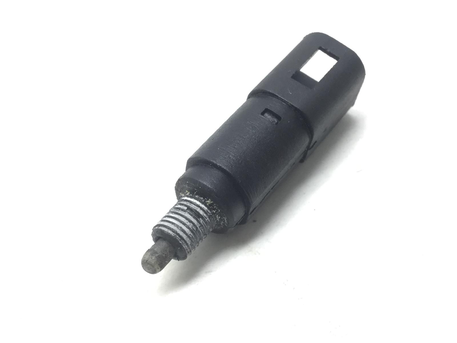 Piaggio vespa gts super 300 sensore stop microstop pompa freno anteriore 2008 2016 m4520000