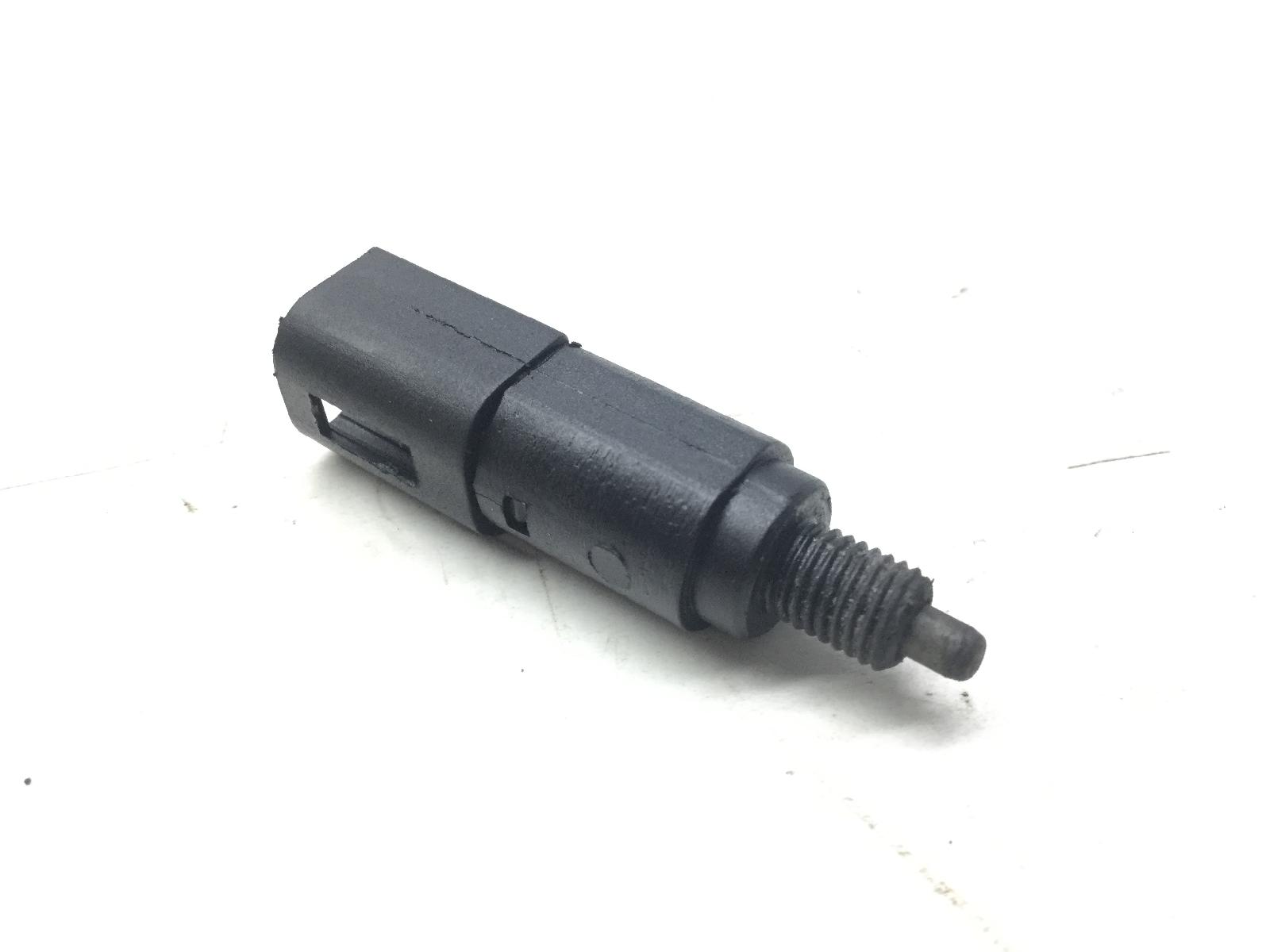 Piaggio vespa gts super 300 sensore stop microstop pompa freno posteriore 2008 2016 m45200