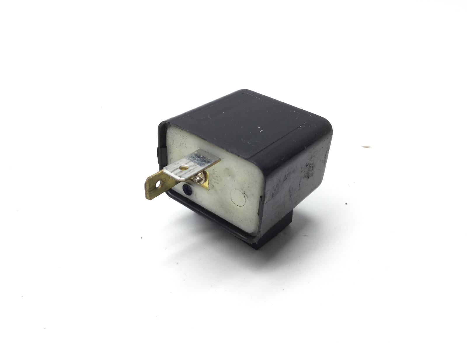 Malaguti f10 f 10 50 rele' frecce intermittenza 2003 2004 48%2f48000
