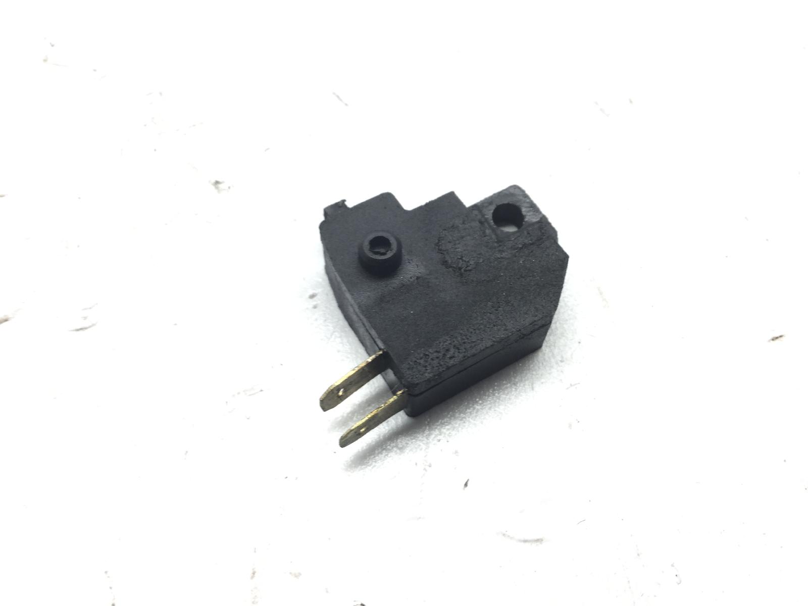 Sym symphony s 150 sensore microstop pompa freno anteriore destra 2010 2010 lxmay15w19x